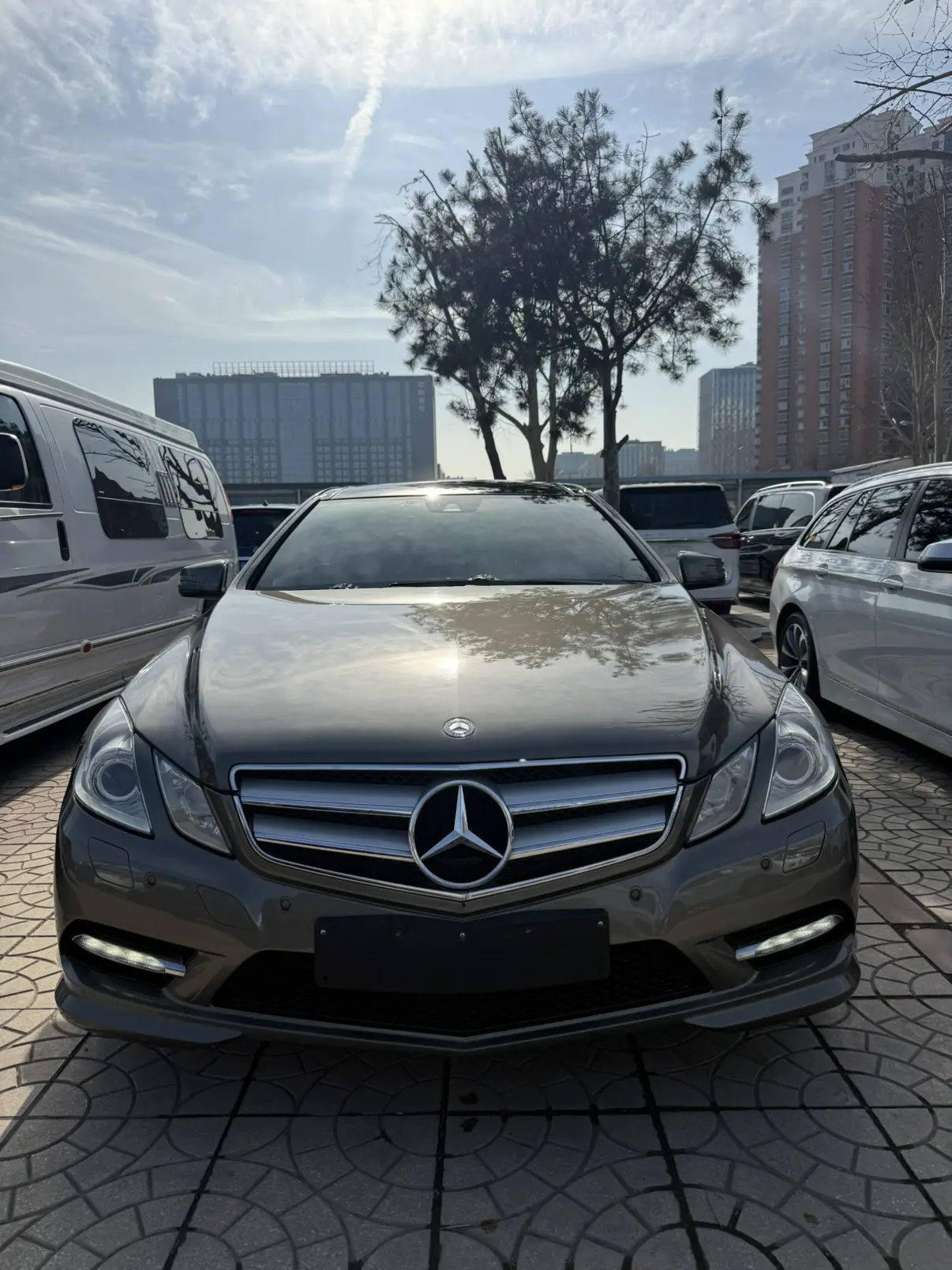 Mercedes-Benz E-Class  из Китая