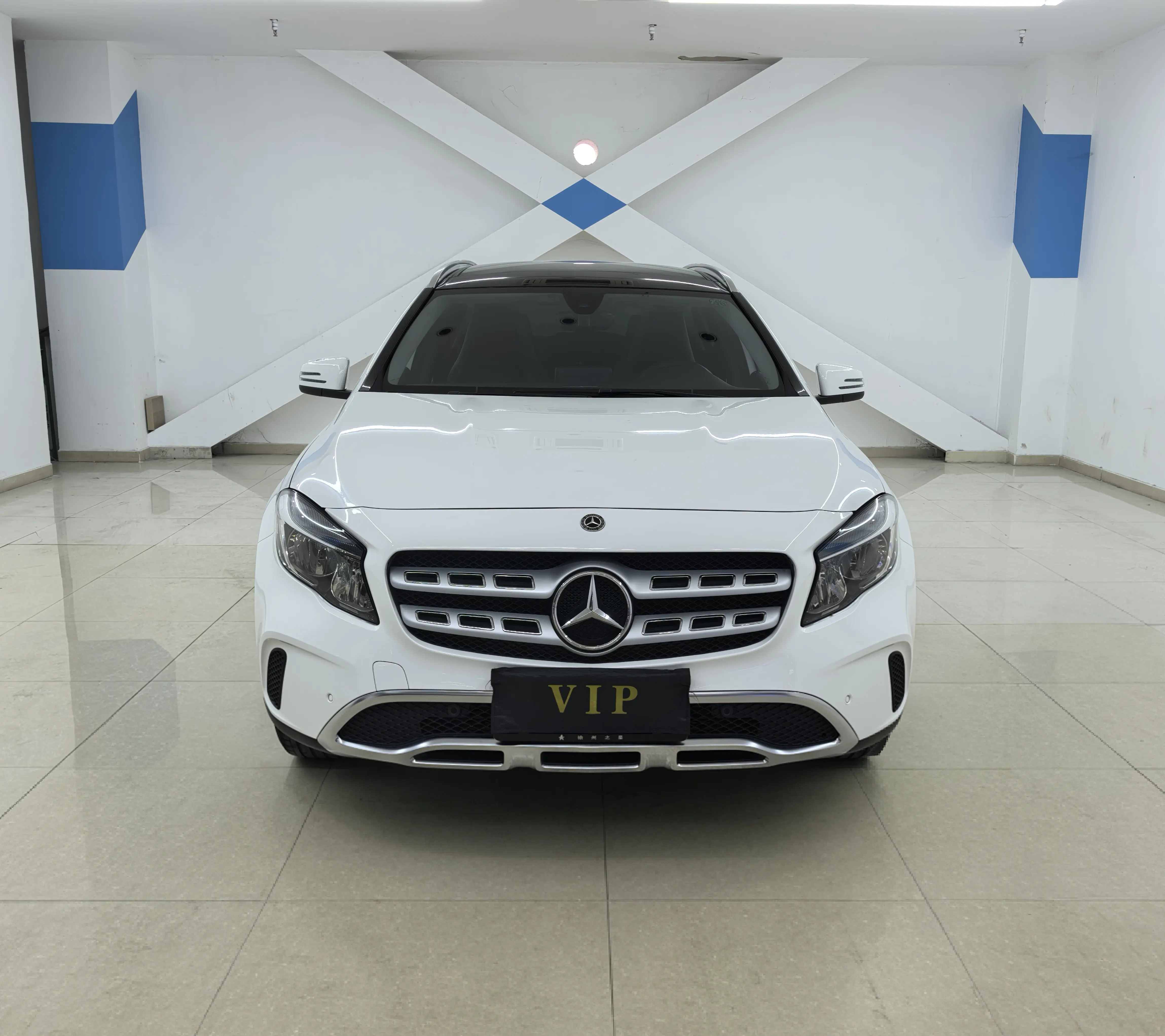 Mercedes-Benz GLA  из Китая