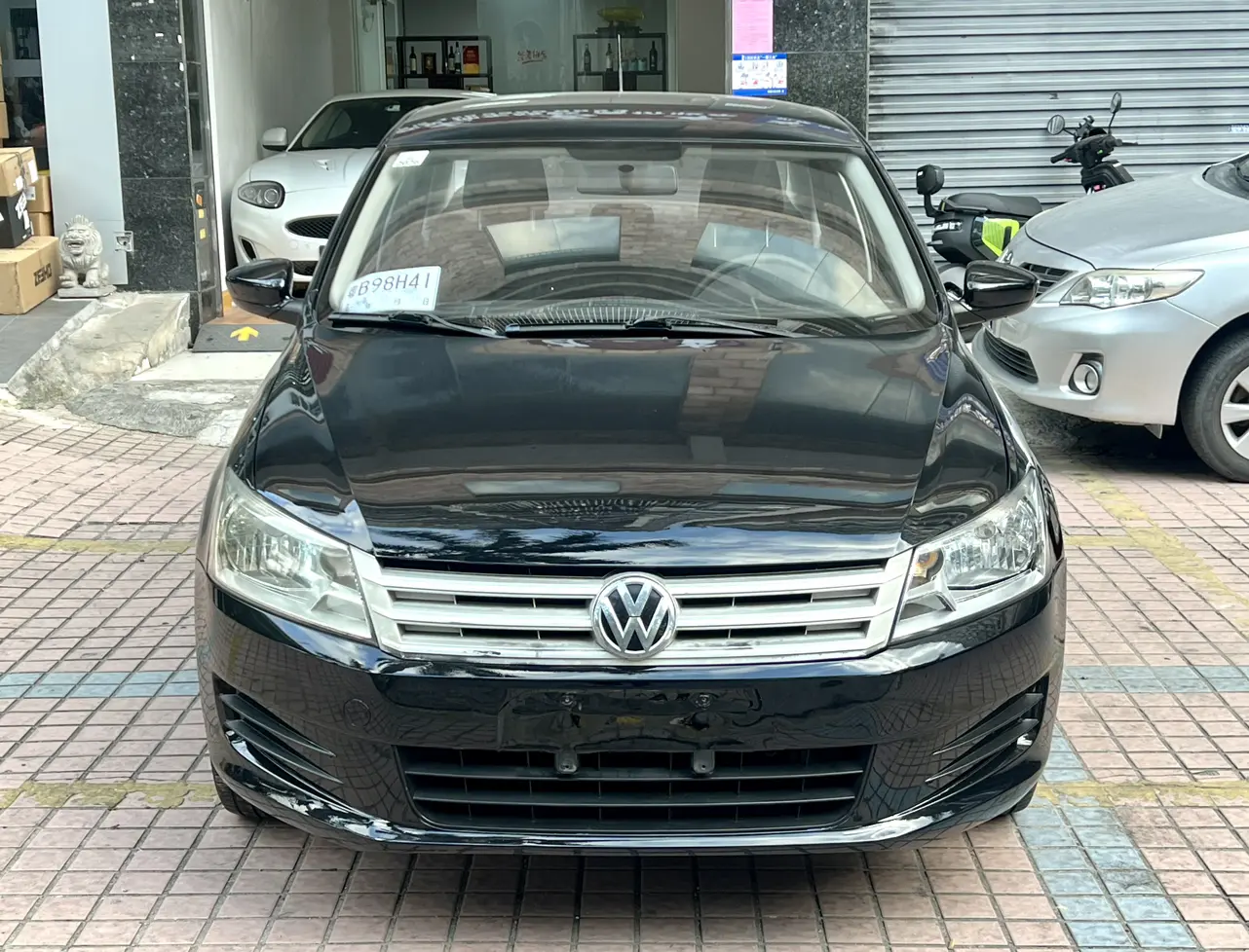 Volkswagen Santana  из Китая