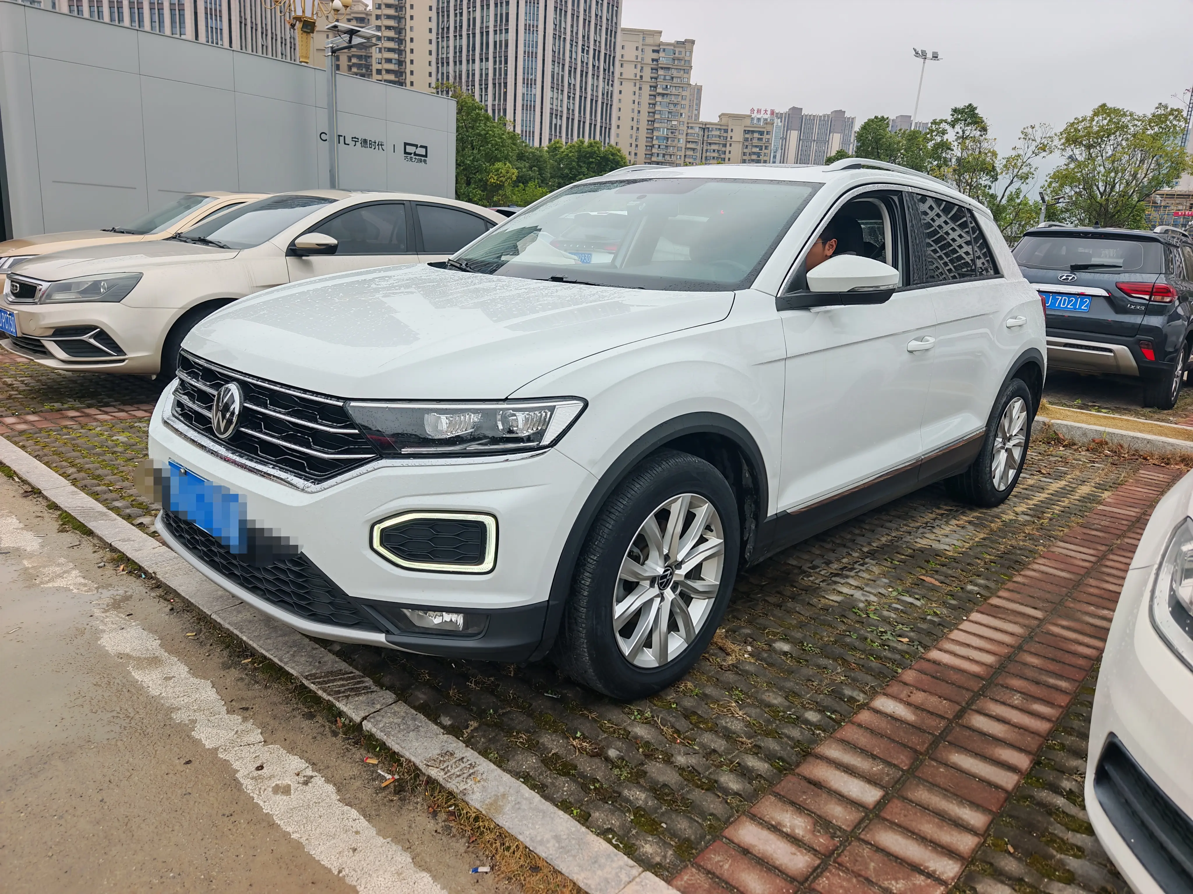 Volkswagen T-Roc