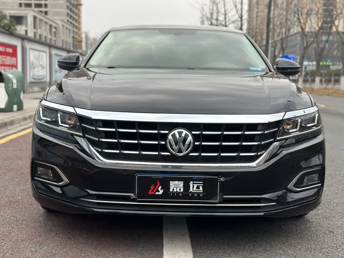 Volkswagen Passat  из Китая