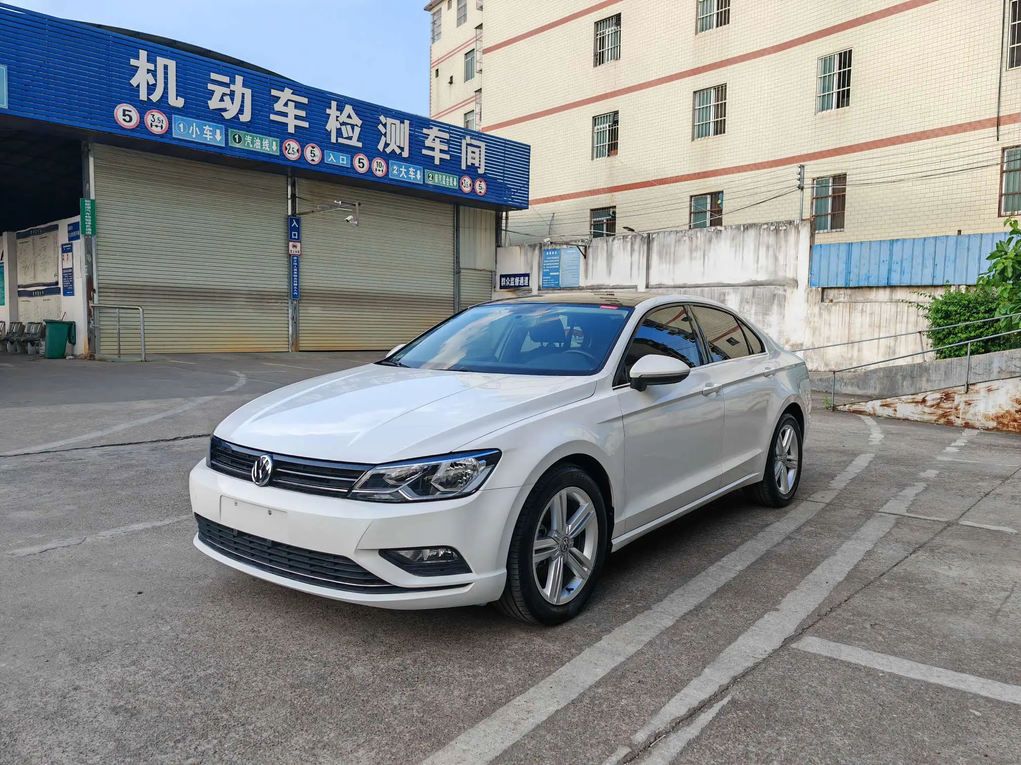 Volkswagen Lamando (Lingdu)  из Китая