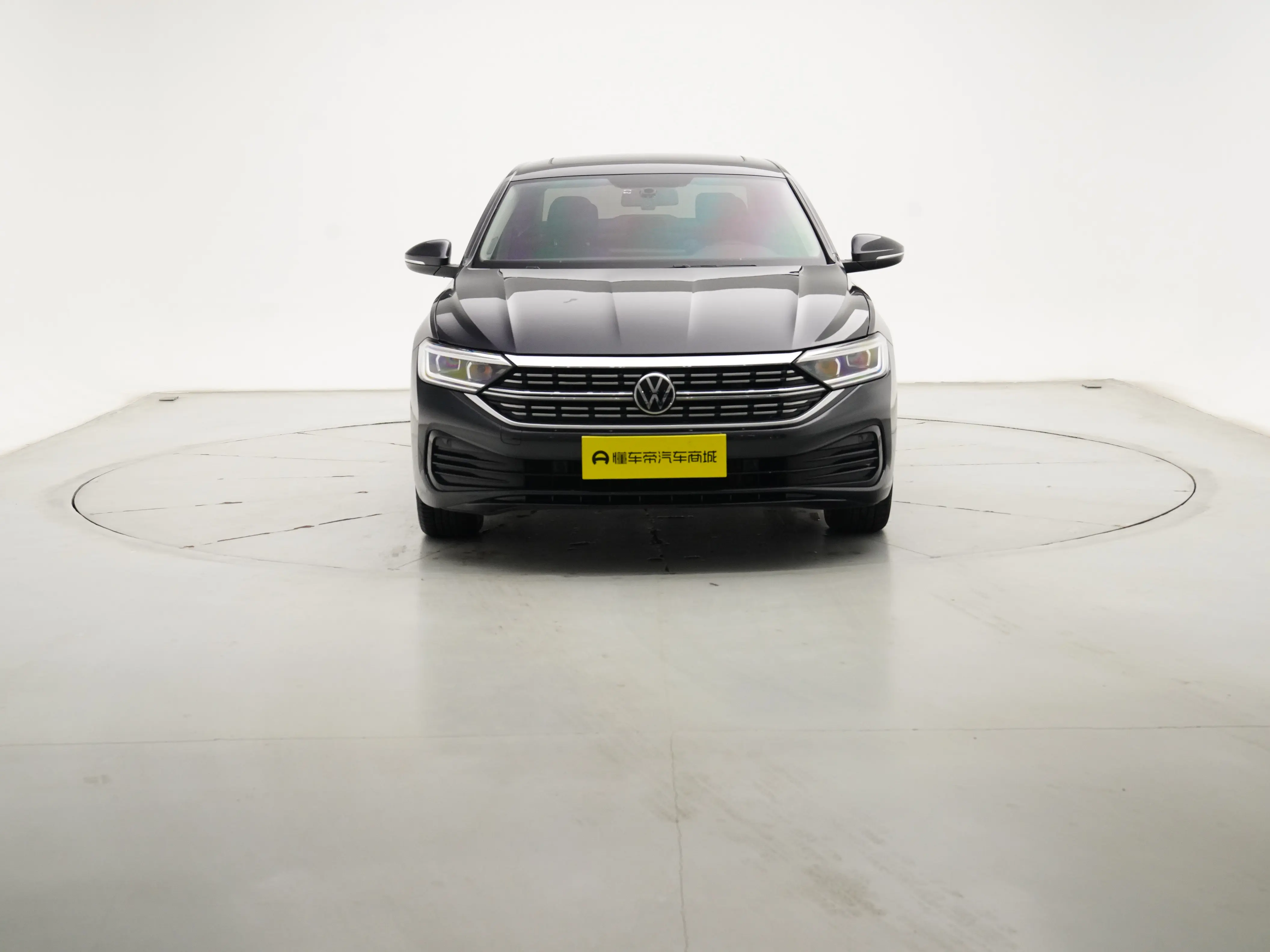 Volkswagen Sagitar  из Китая