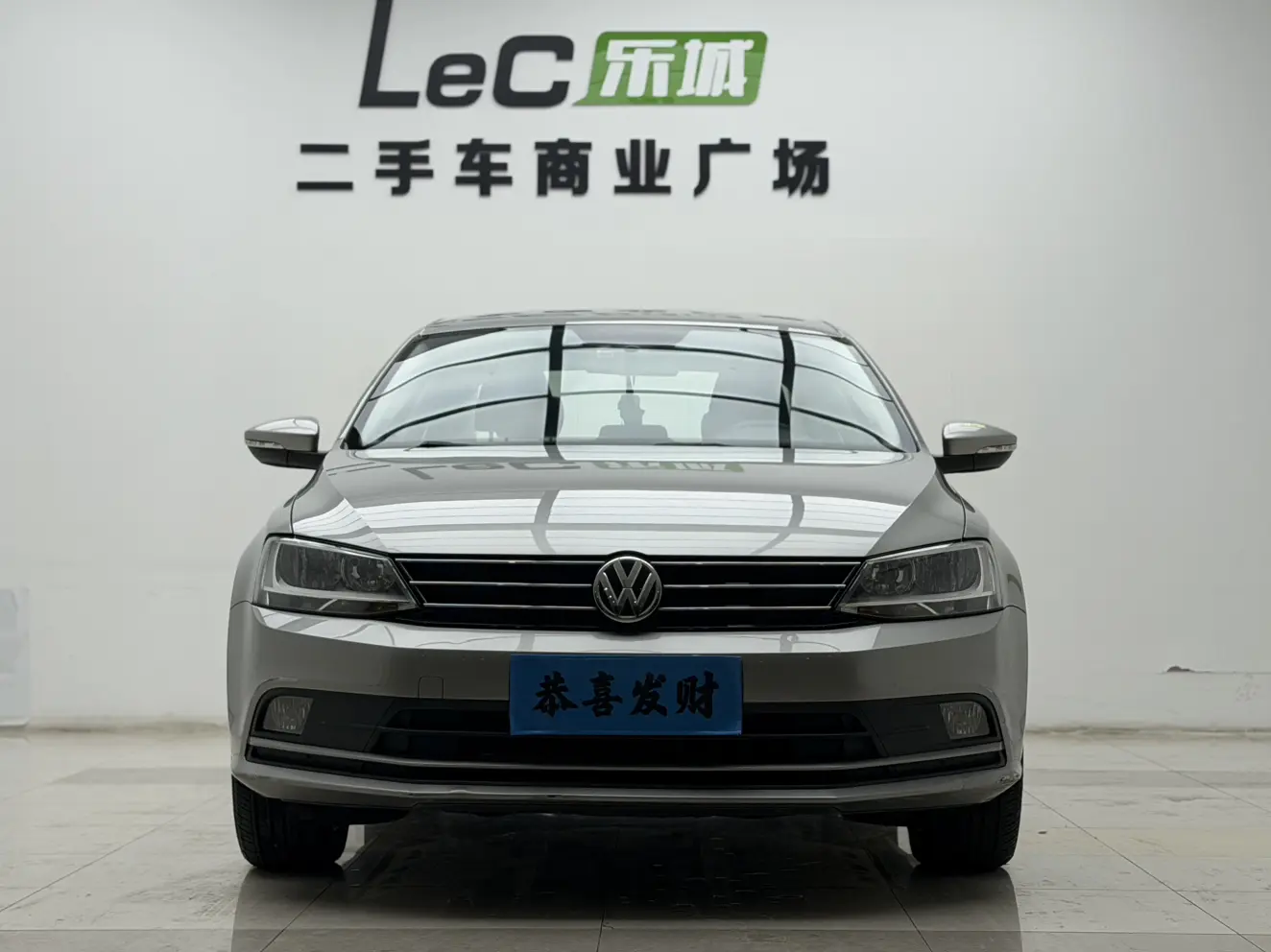 Volkswagen Sagitar  из Китая