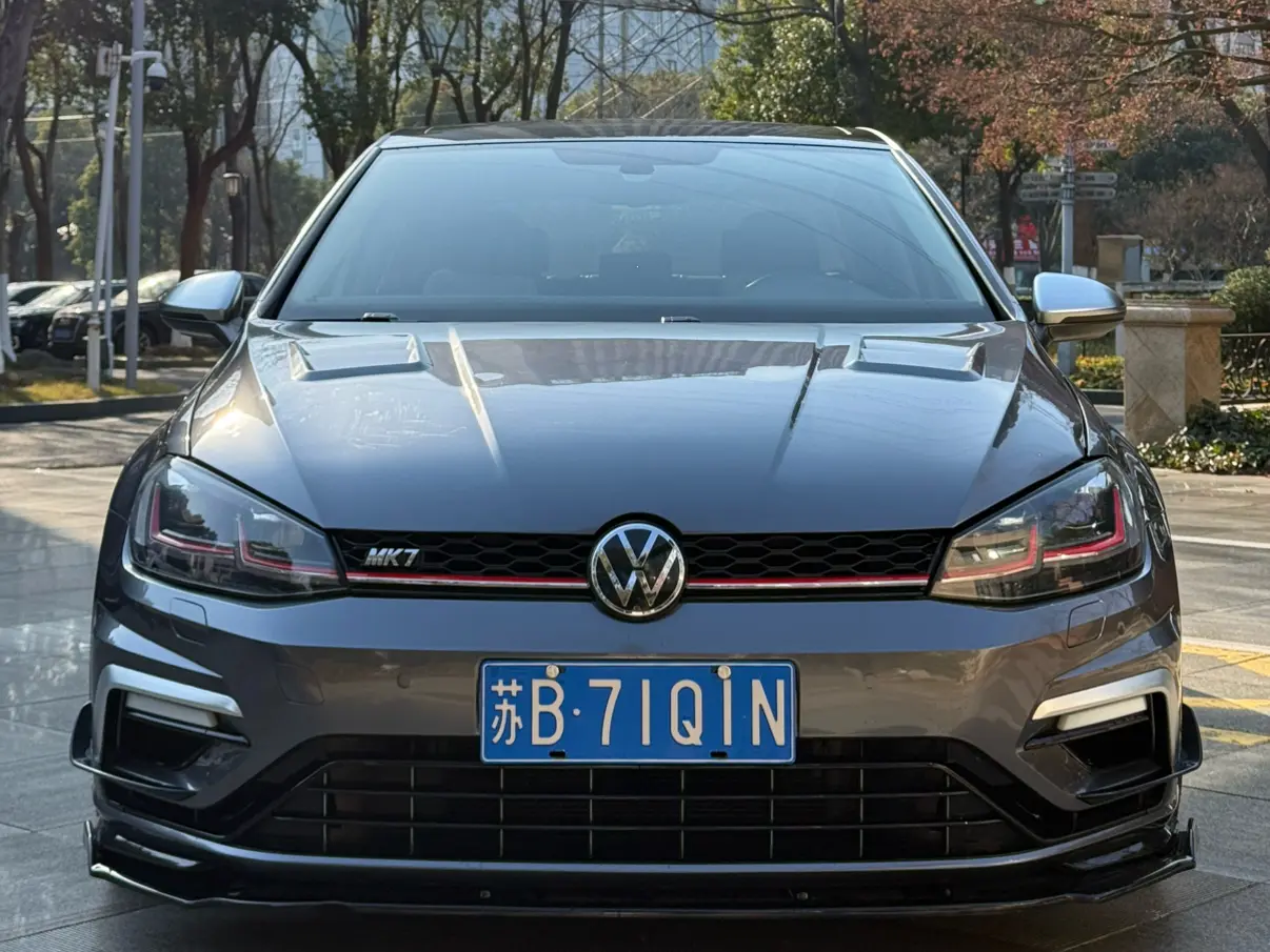 Volkswagen Golf  из Китая