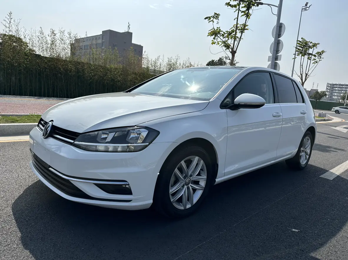 Volkswagen Golf  из Китая