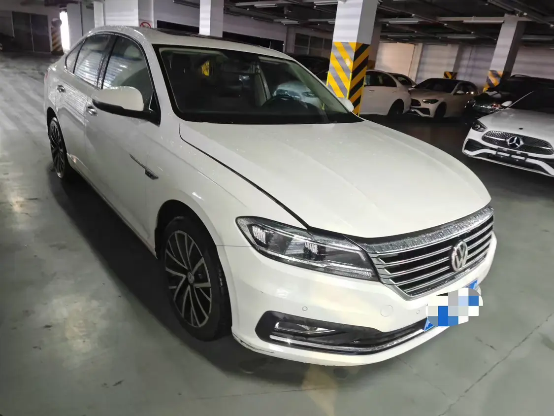 Volkswagen Lavida  из Китая