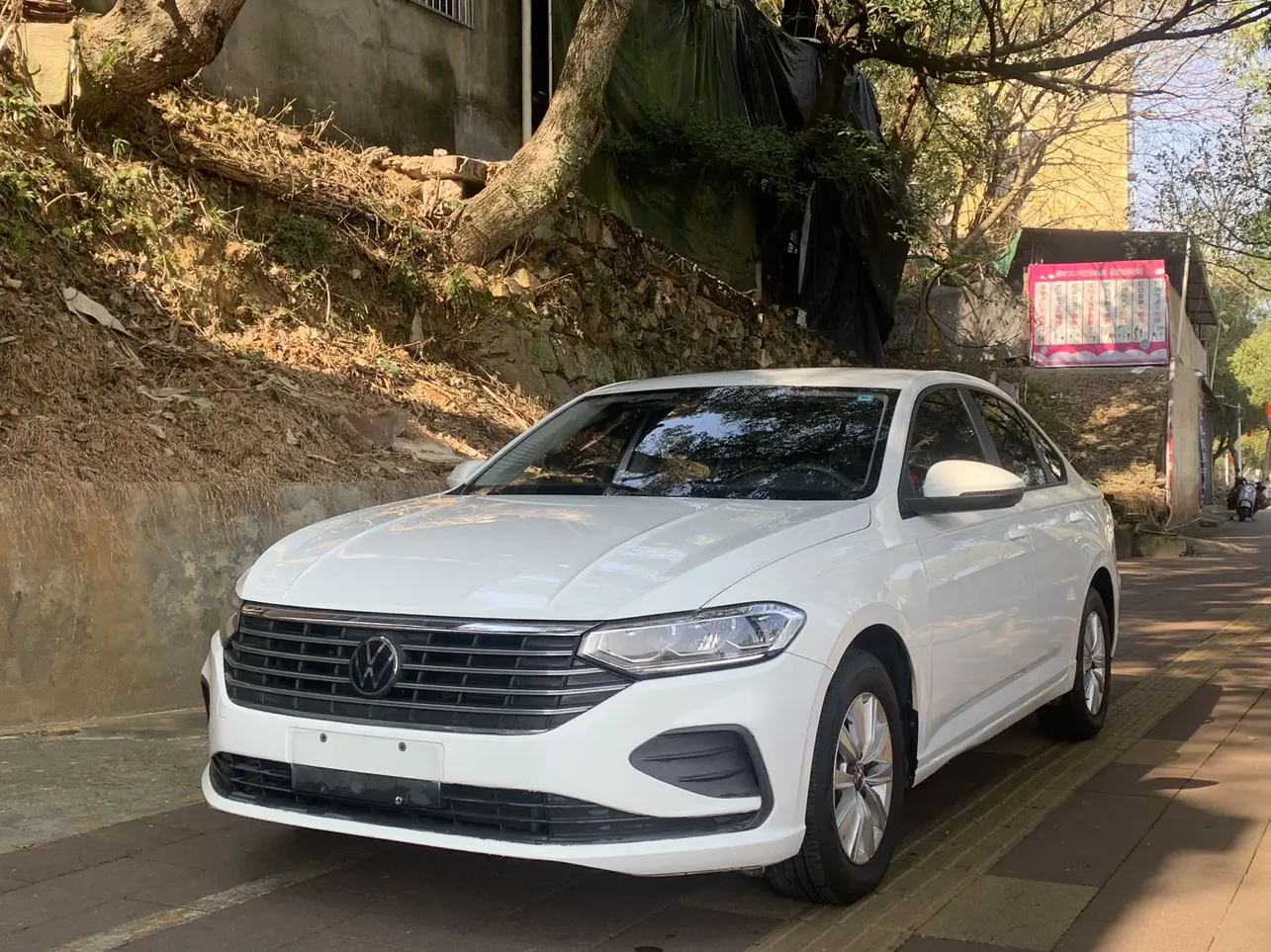 Volkswagen Lavida  из Китая