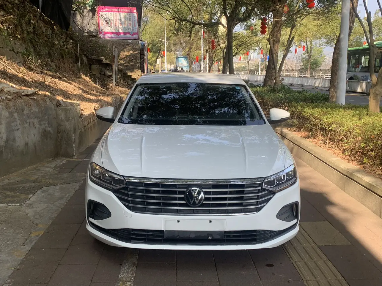 Volkswagen Lavida  из Китая