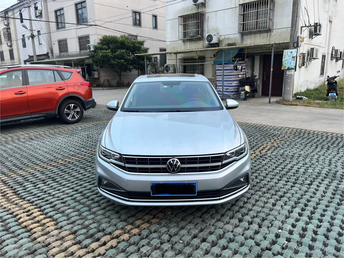 Volkswagen Bora  из Китая