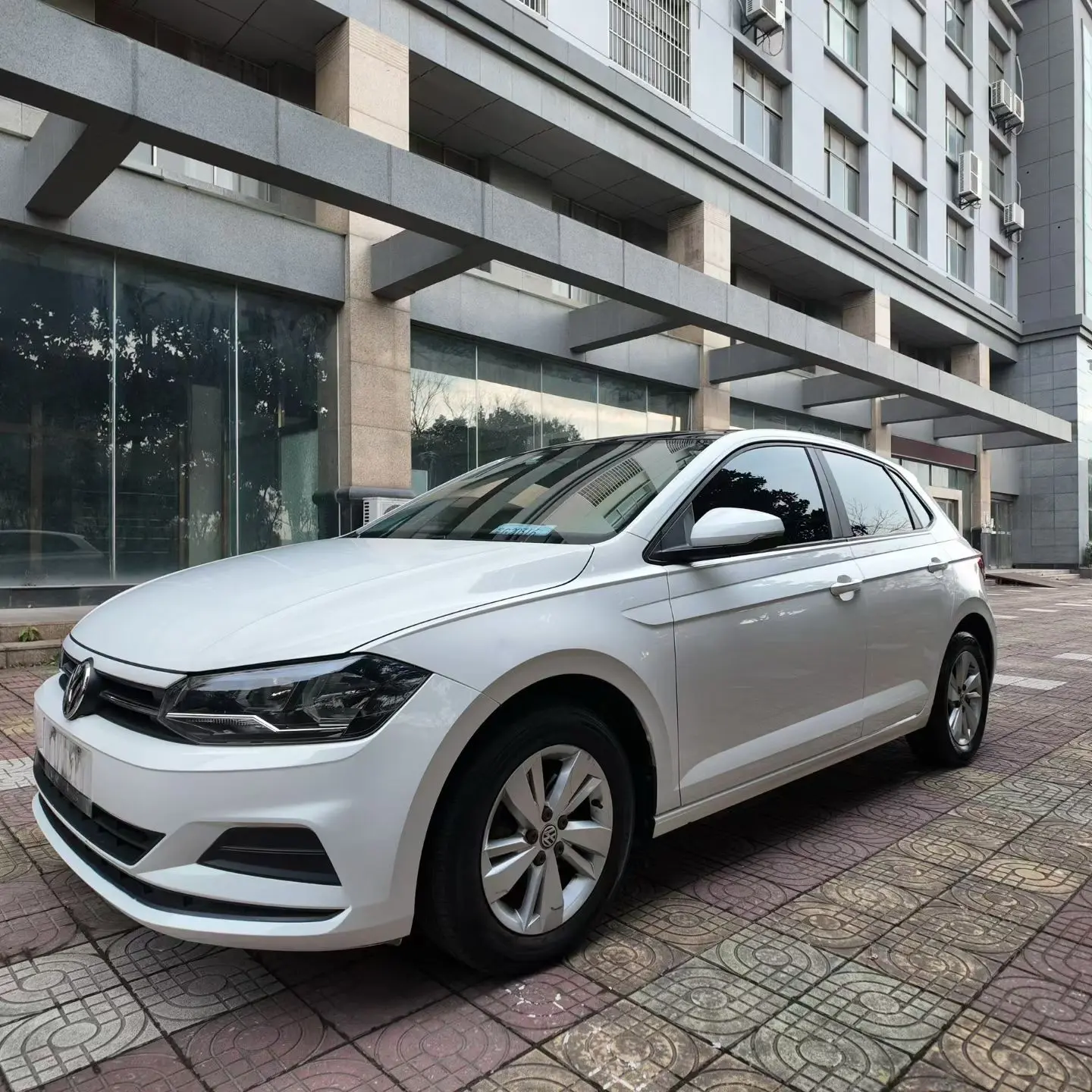 Volkswagen Polo  из Китая