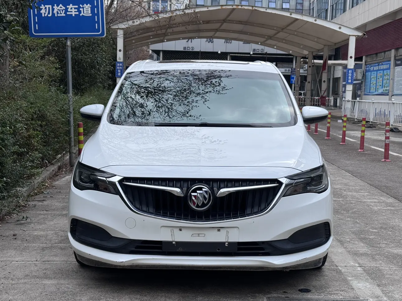 Buick GL6  из Китая
