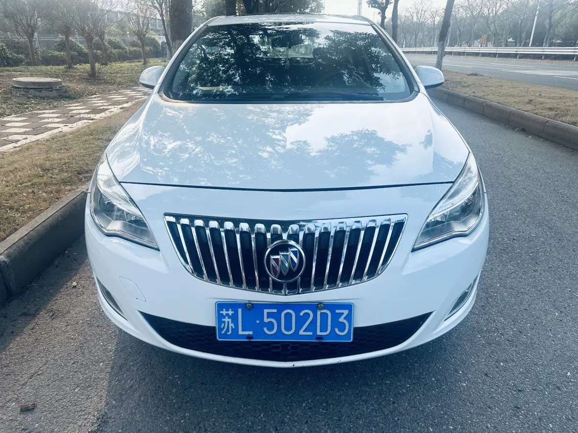 Buick Yinglang  из Китая