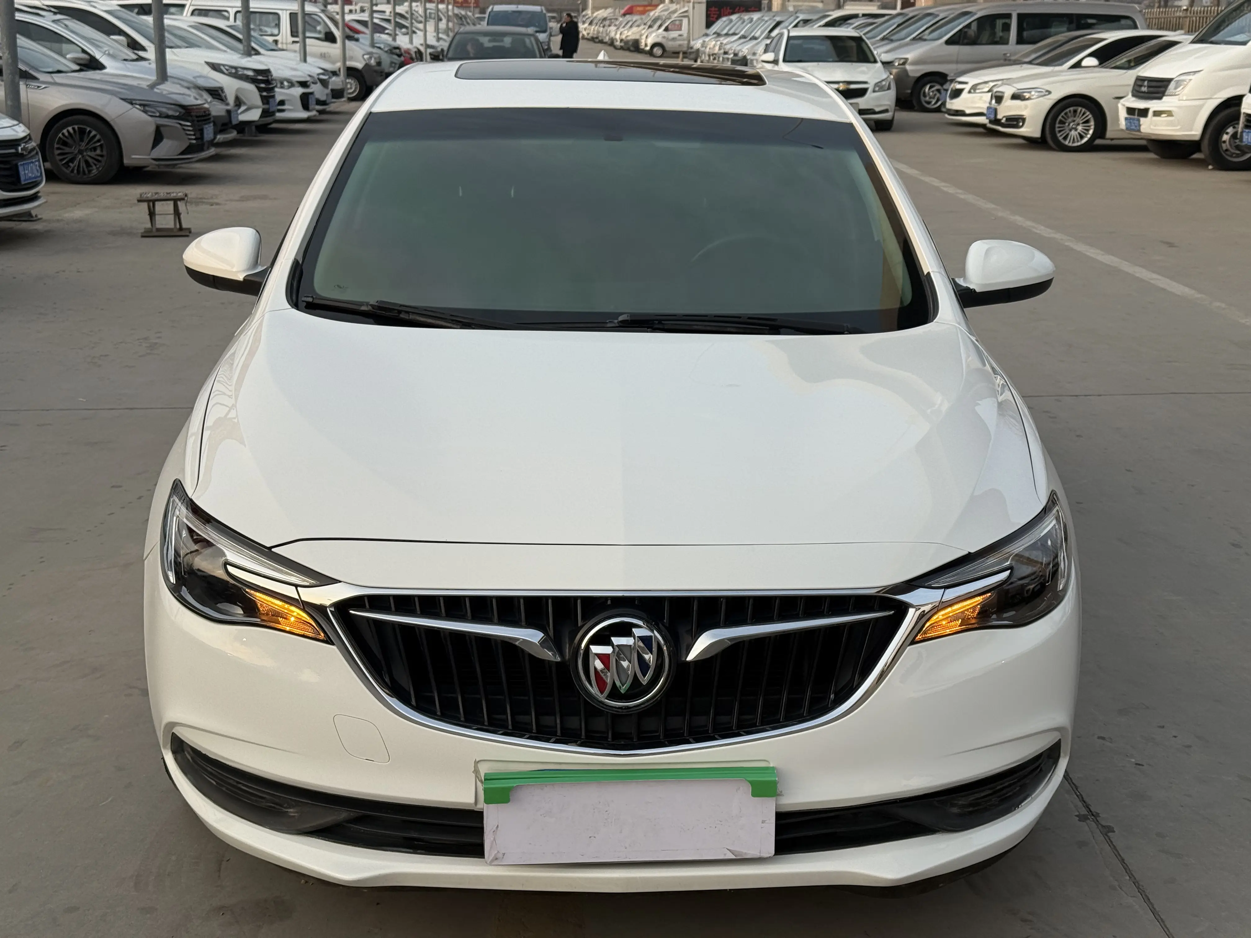 Buick Yinglang  из Китая