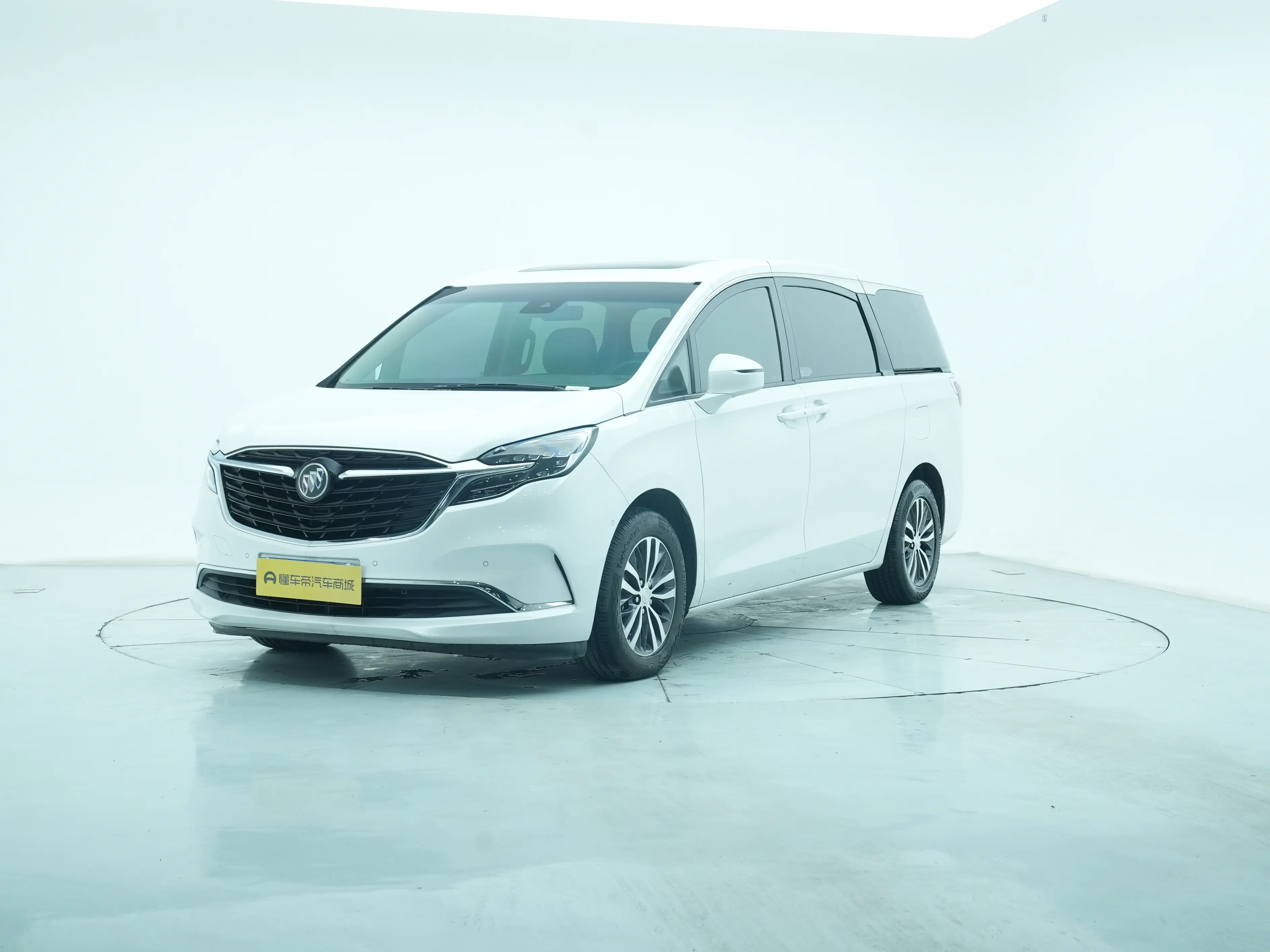 Buick GL8  из Китая