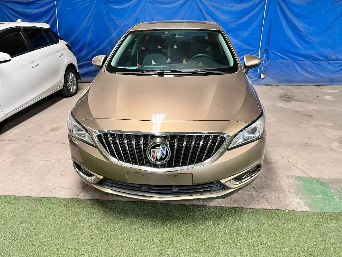 Buick Valeant  из Китая