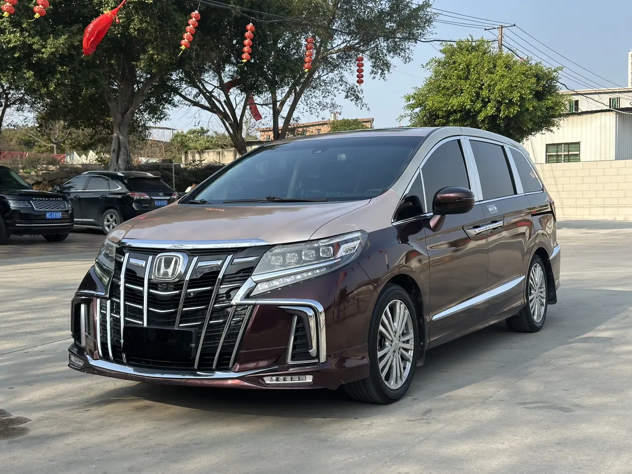 Honda Elysion (Alison)  из Китая