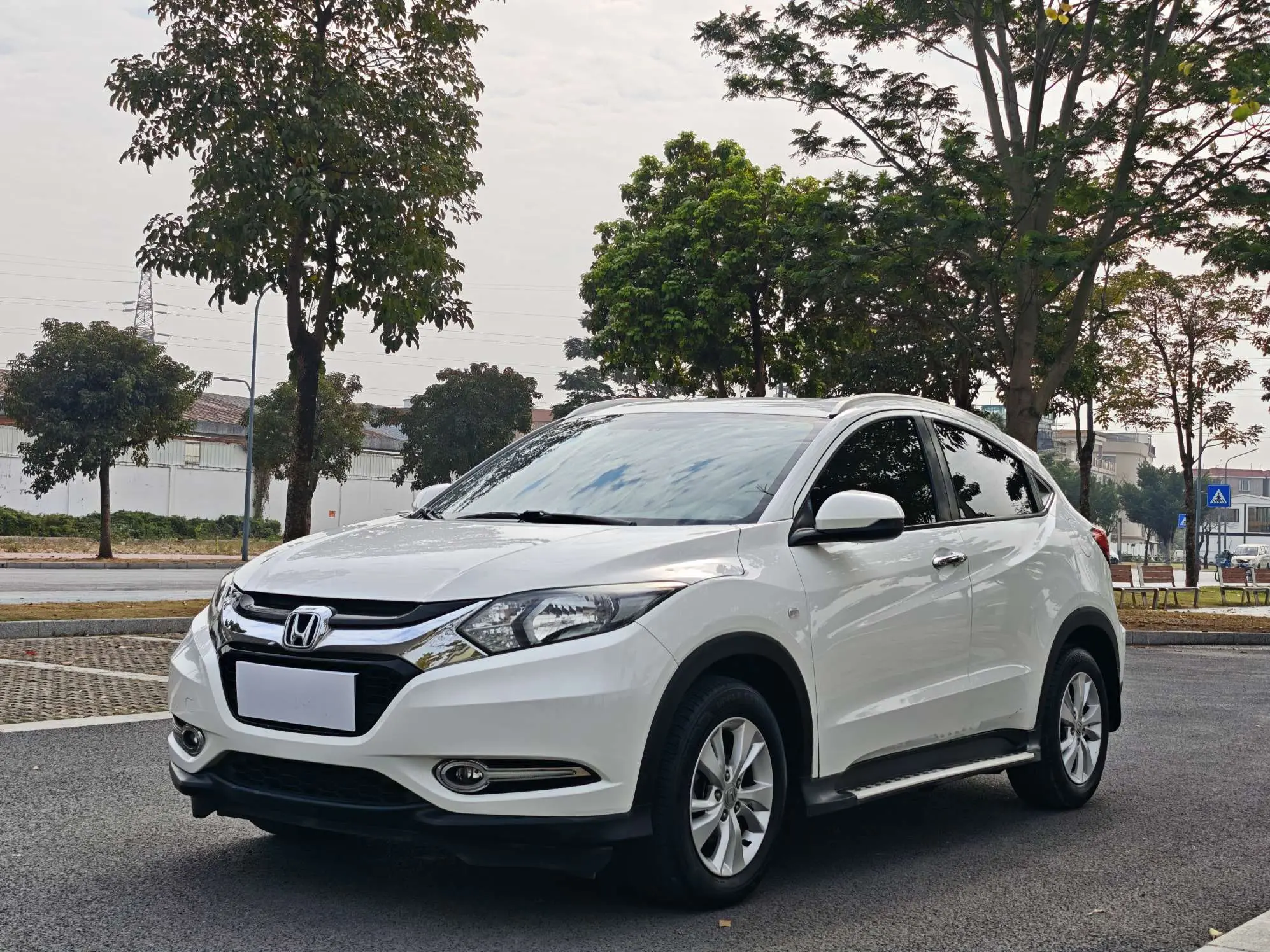 Honda Vezel (Binzhi)  из Китая