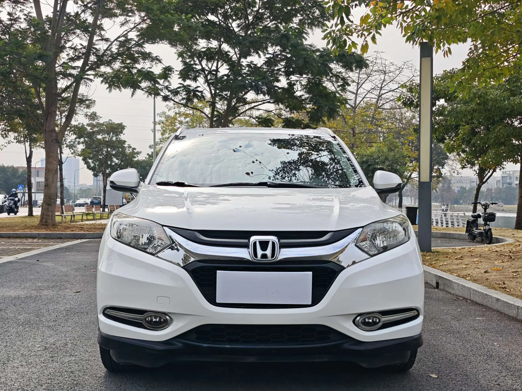 Honda Vezel (Binzhi)  из Китая