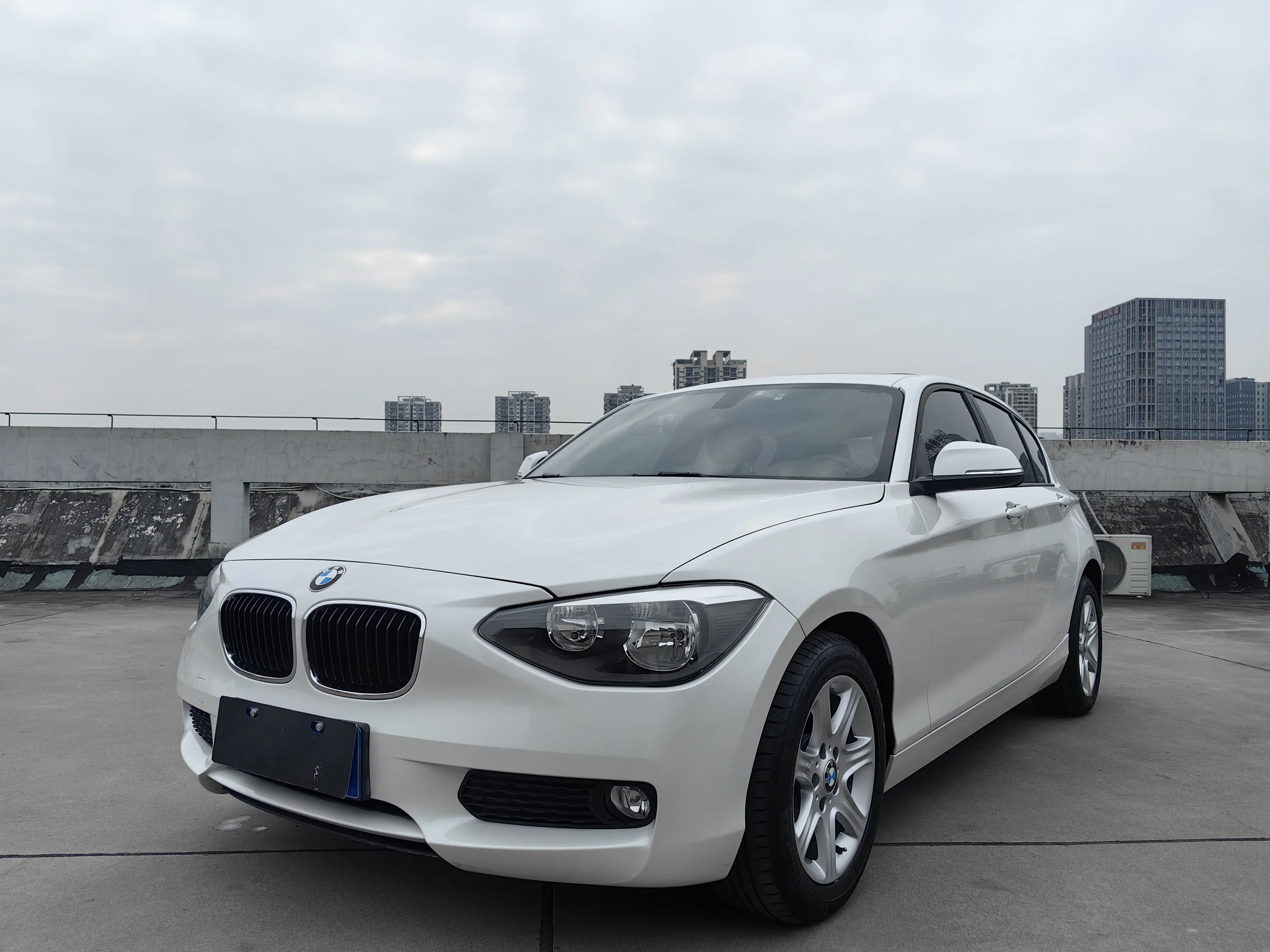 BMW 1 Series  из Китая