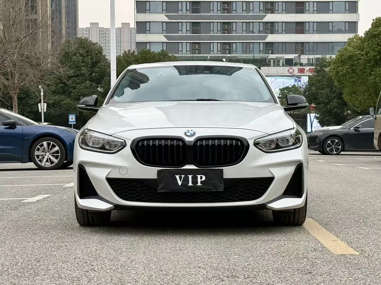 BMW 1 Series  из Китая