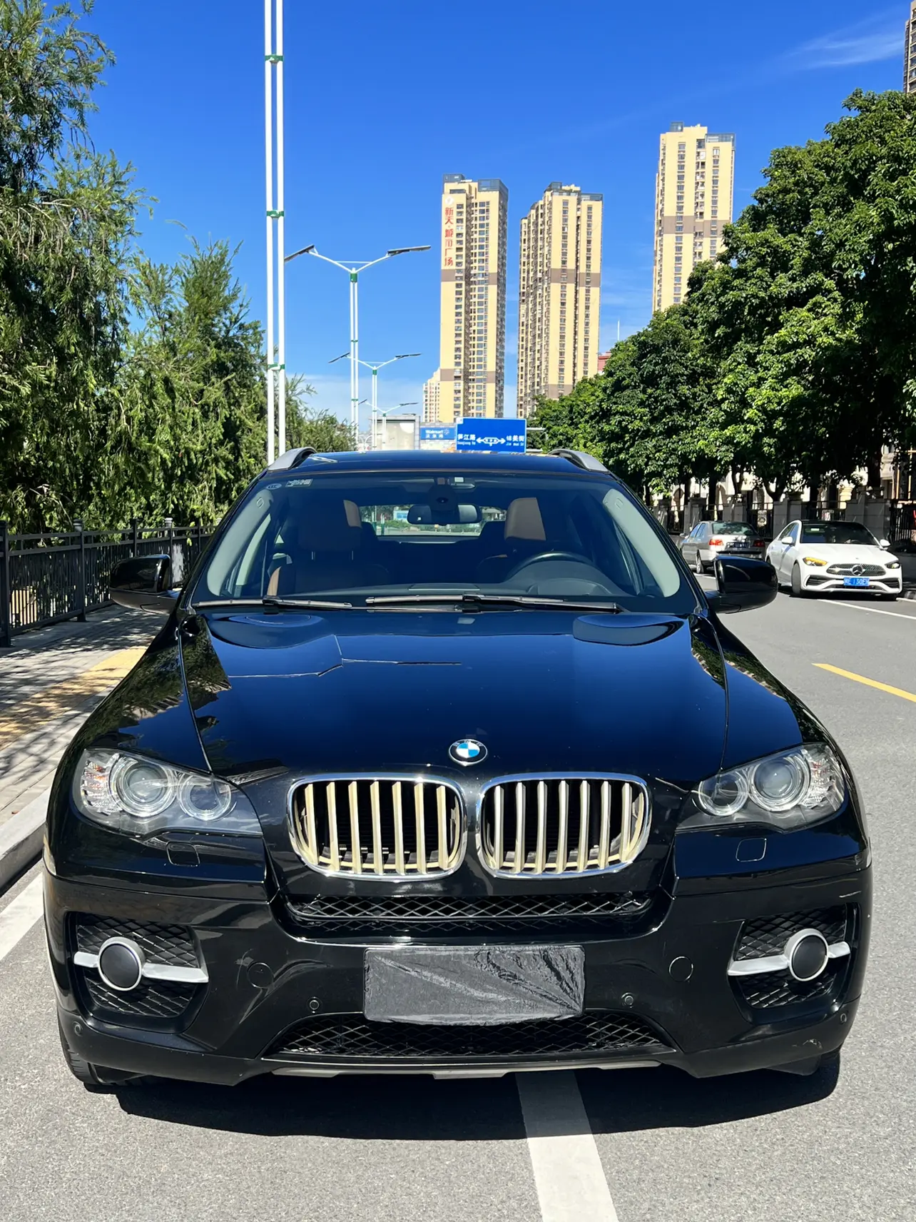 BMW X6  из Китая
