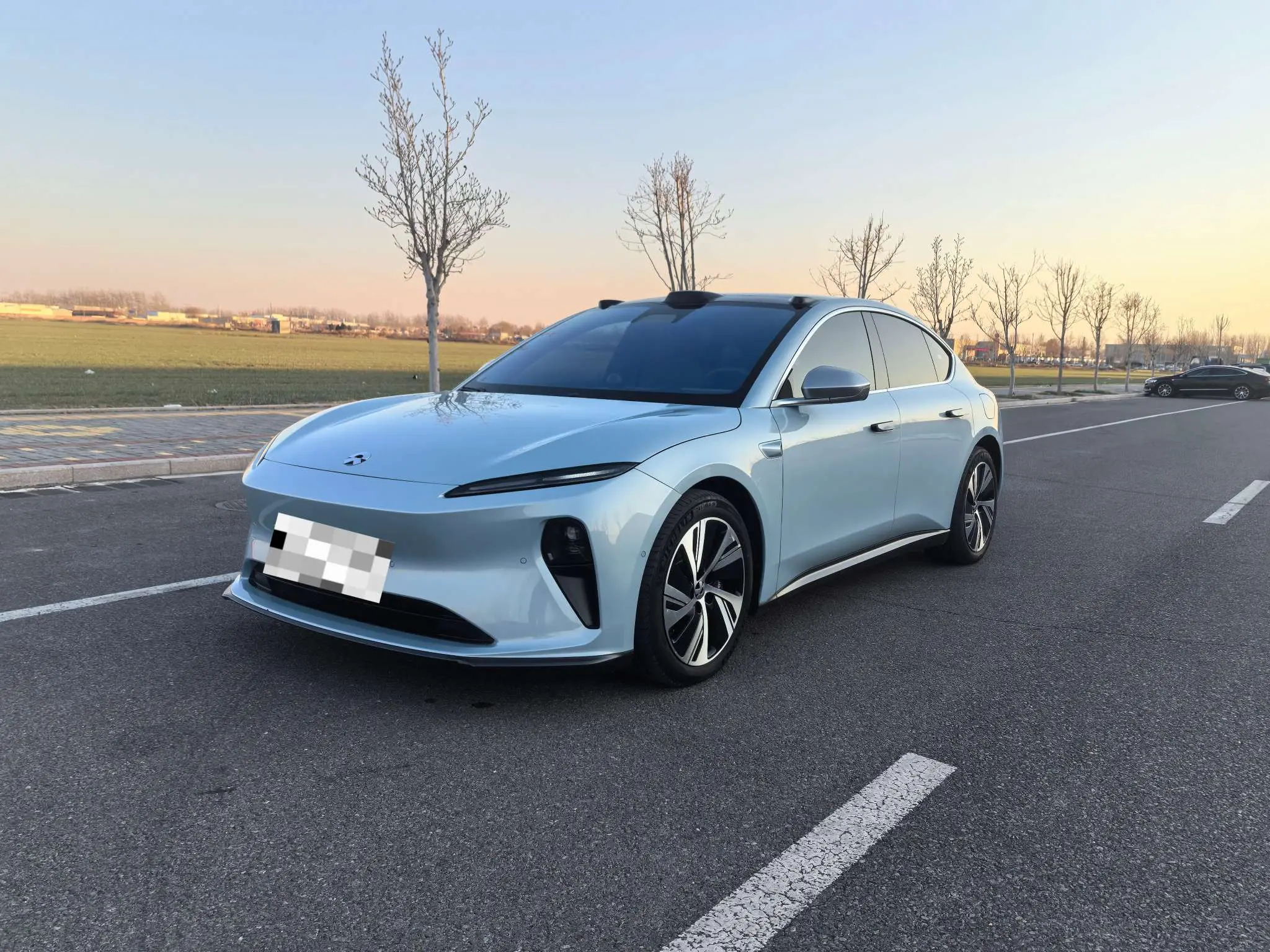 NIO ET5  из Китая
