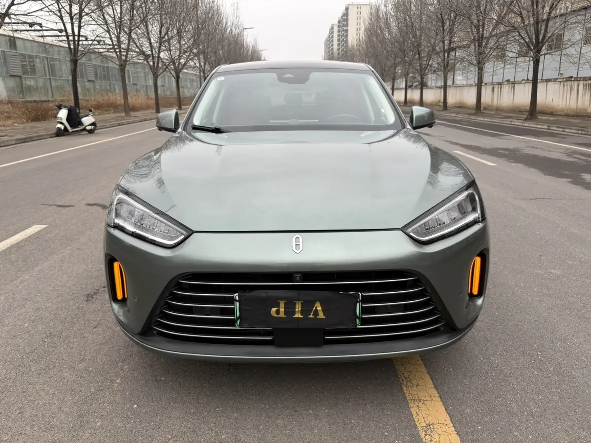 AITO M5 (Wenjie M5)  из Китая