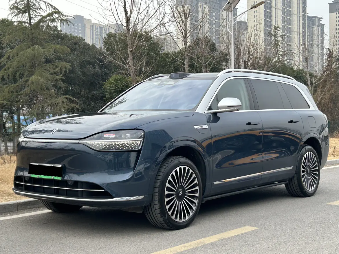 AITO M9 (Wenjie M9)  из Китая