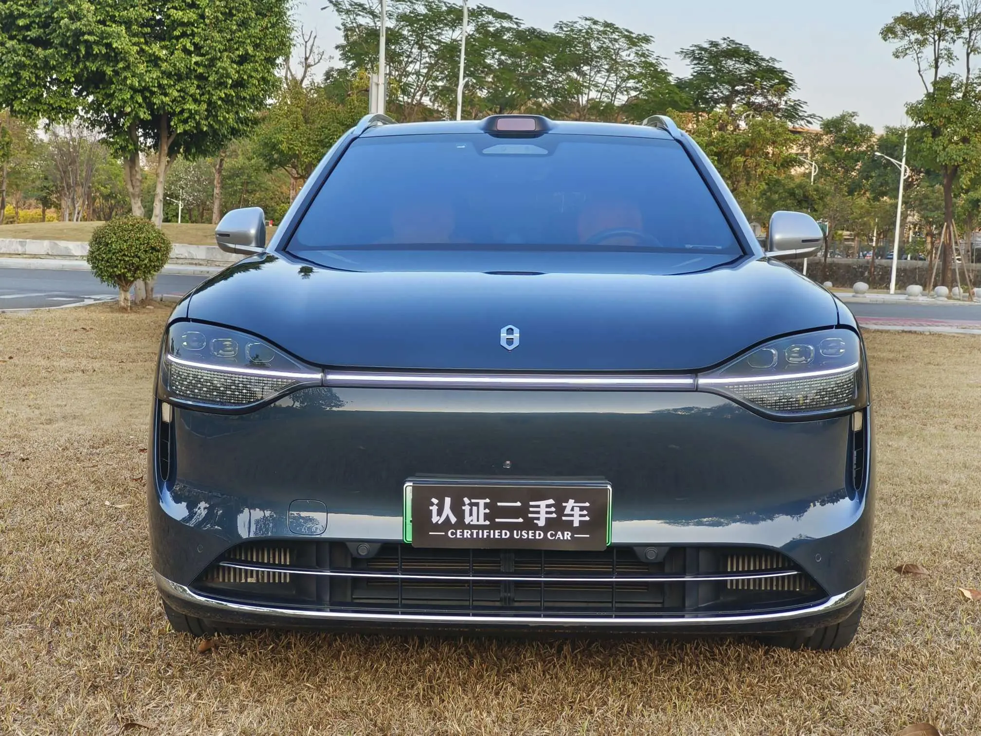 AITO M9 (Wenjie M9)  из Китая