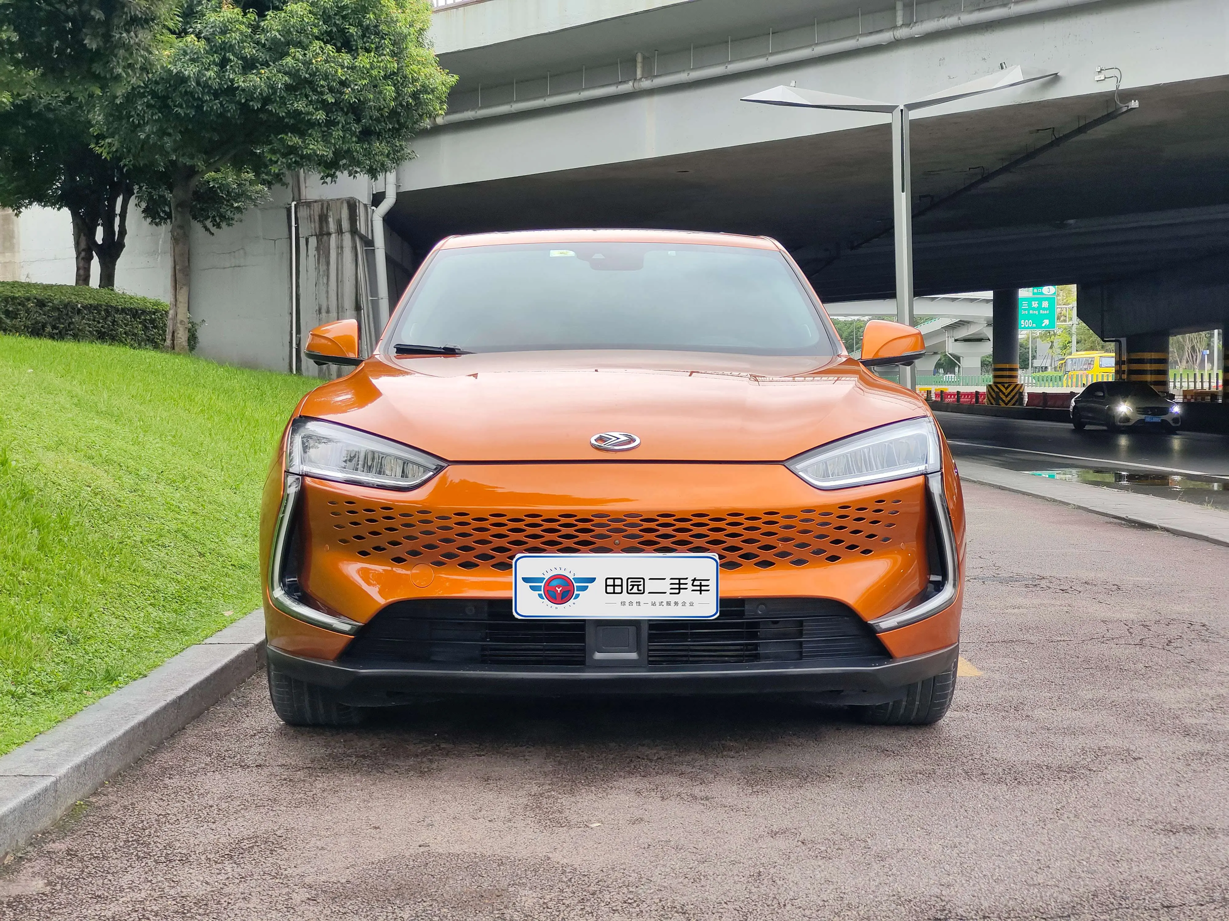 SERES Cyrus SF5  из Китая