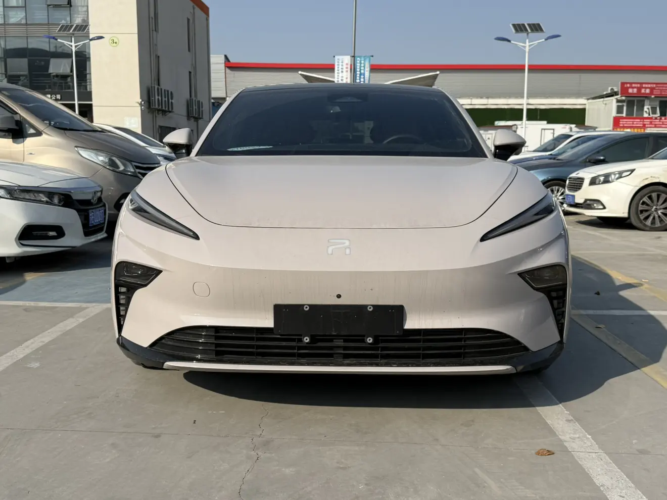 Rising Auto Feifan F7  из Китая