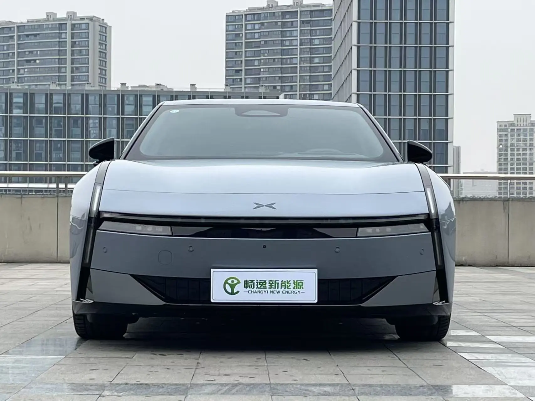 Xpeng P7  из Китая