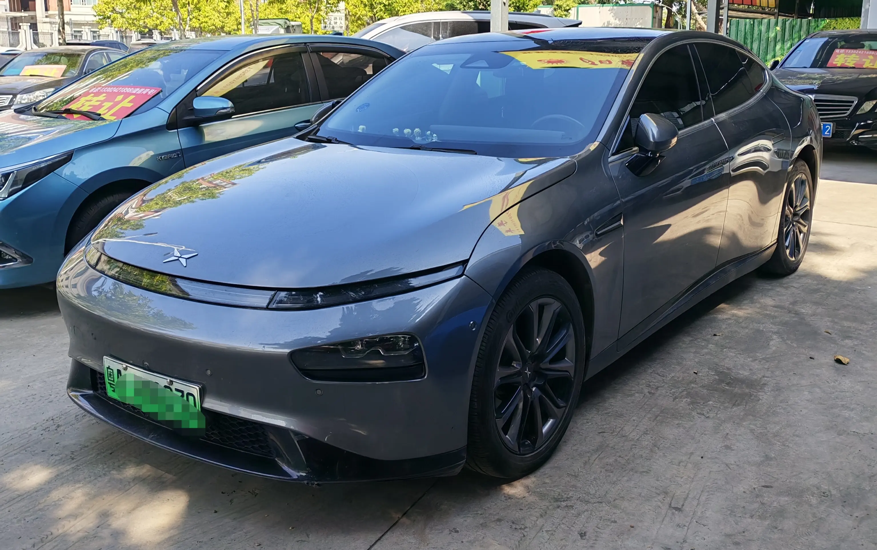 Xpeng P7  из Китая