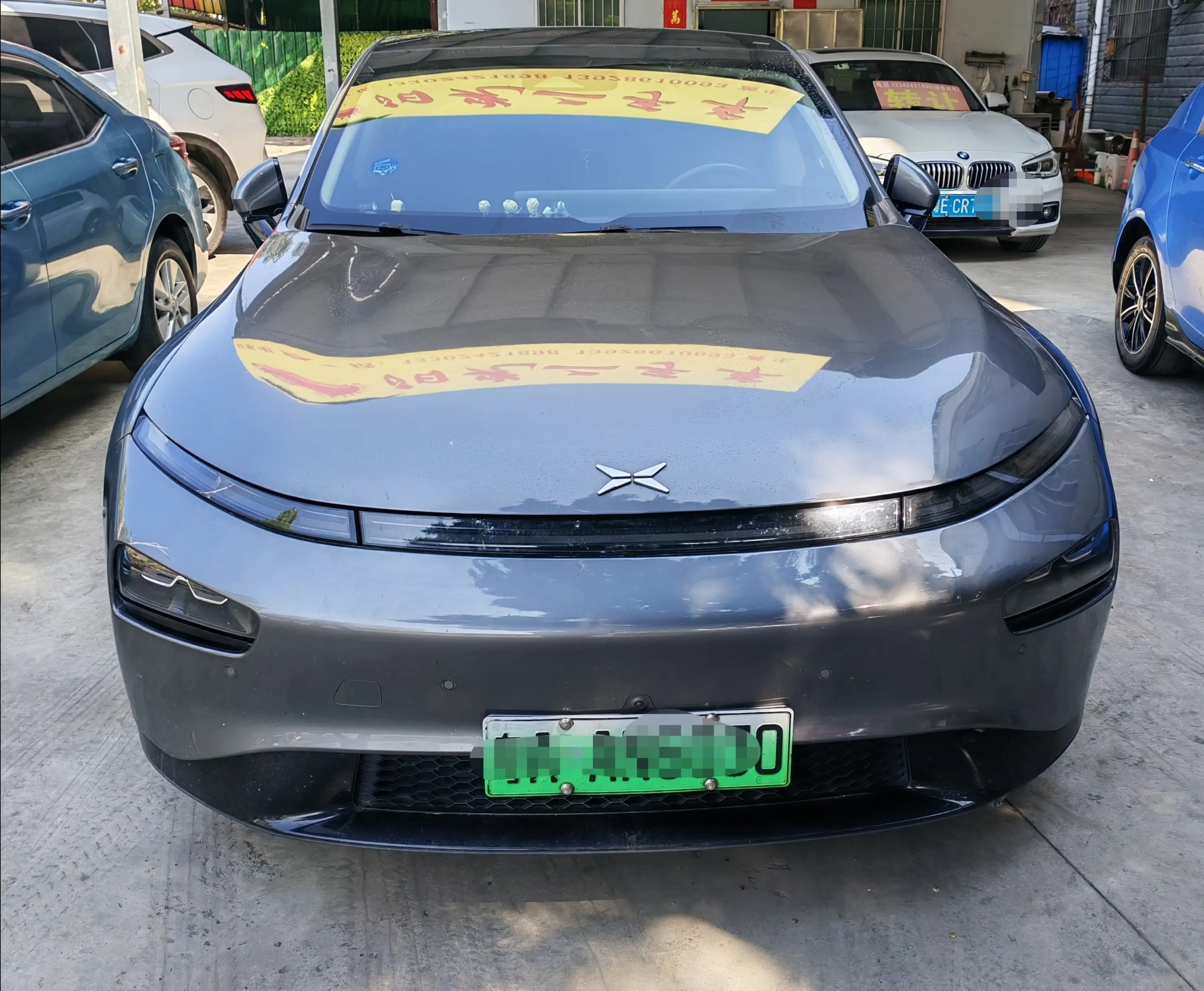 Xpeng P7  из Китая