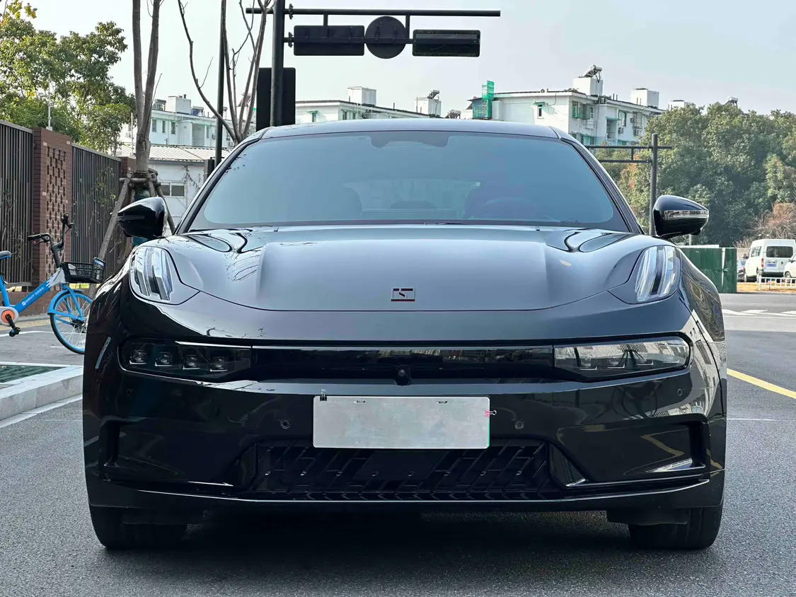 ZEEKR 001  из Китая