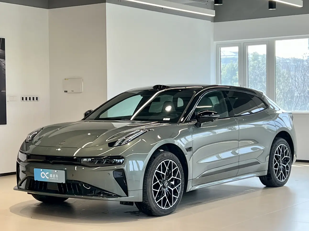 ZEEKR 001  из Китая