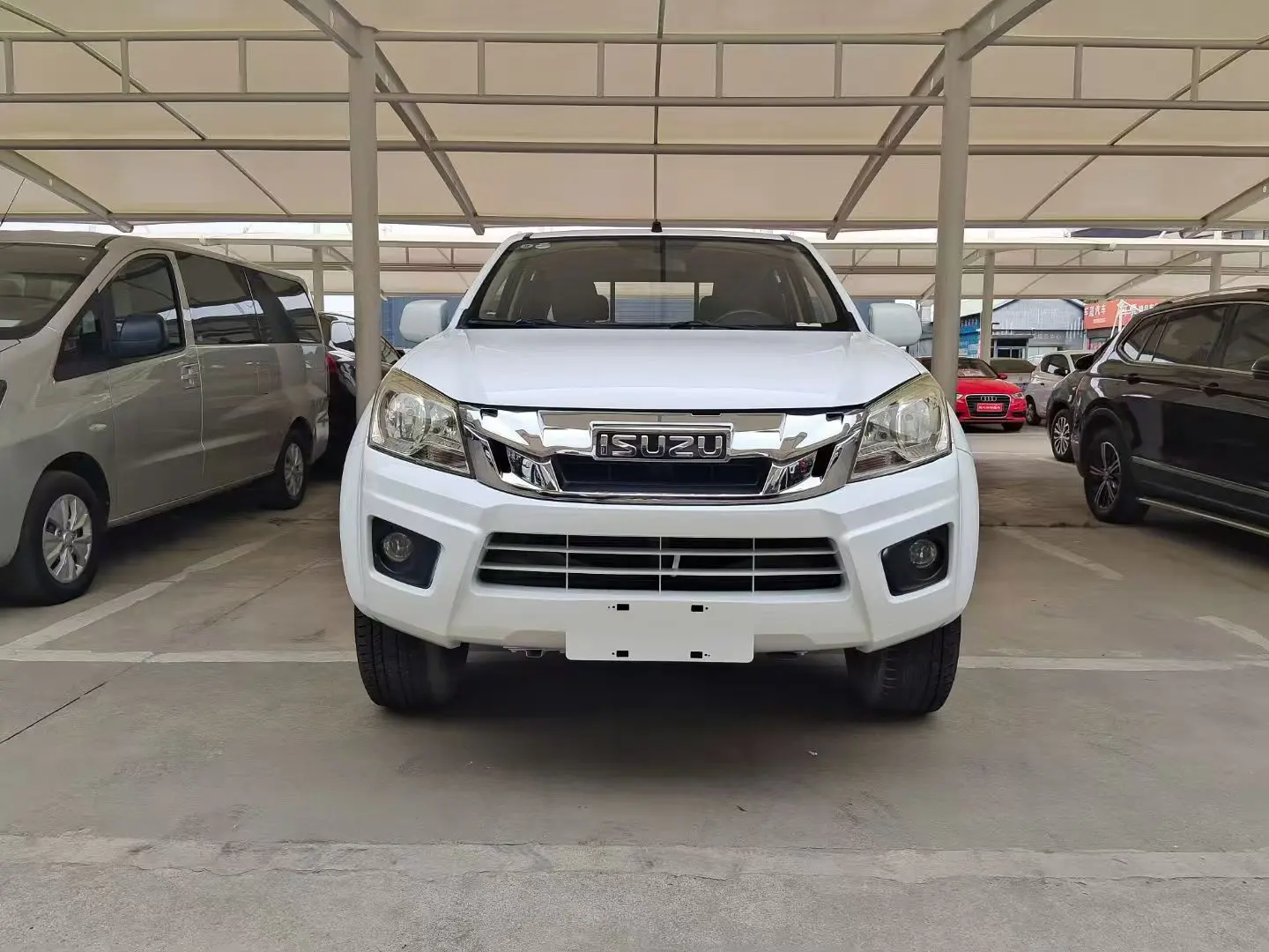 Isuzu RE-MAX  из Китая