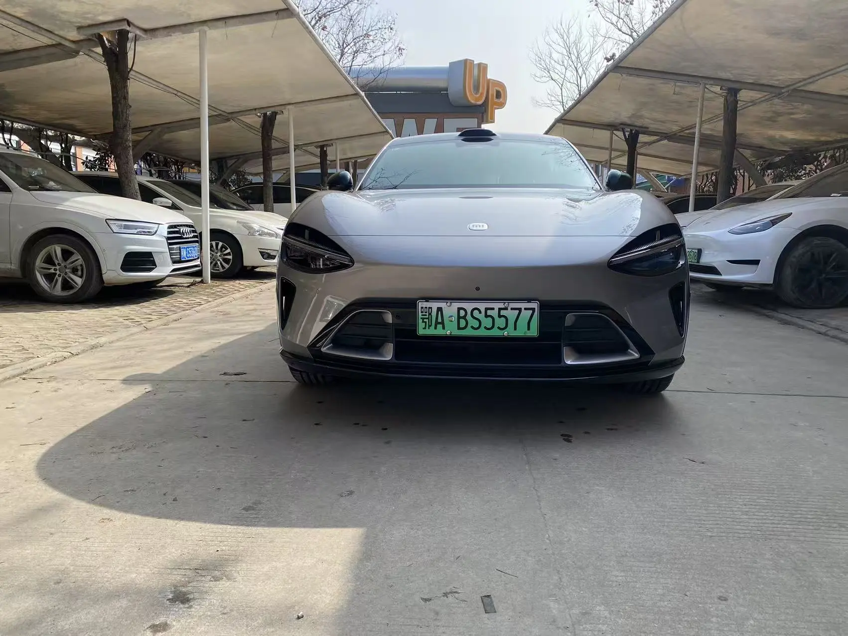 Xiaomi car Xiaomi YU7  из Китая