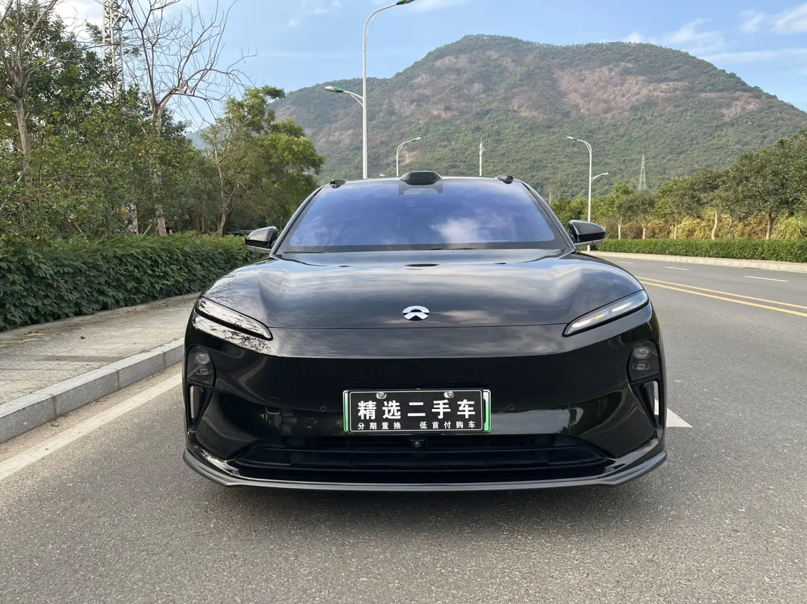 NIO ET5T  из Китая