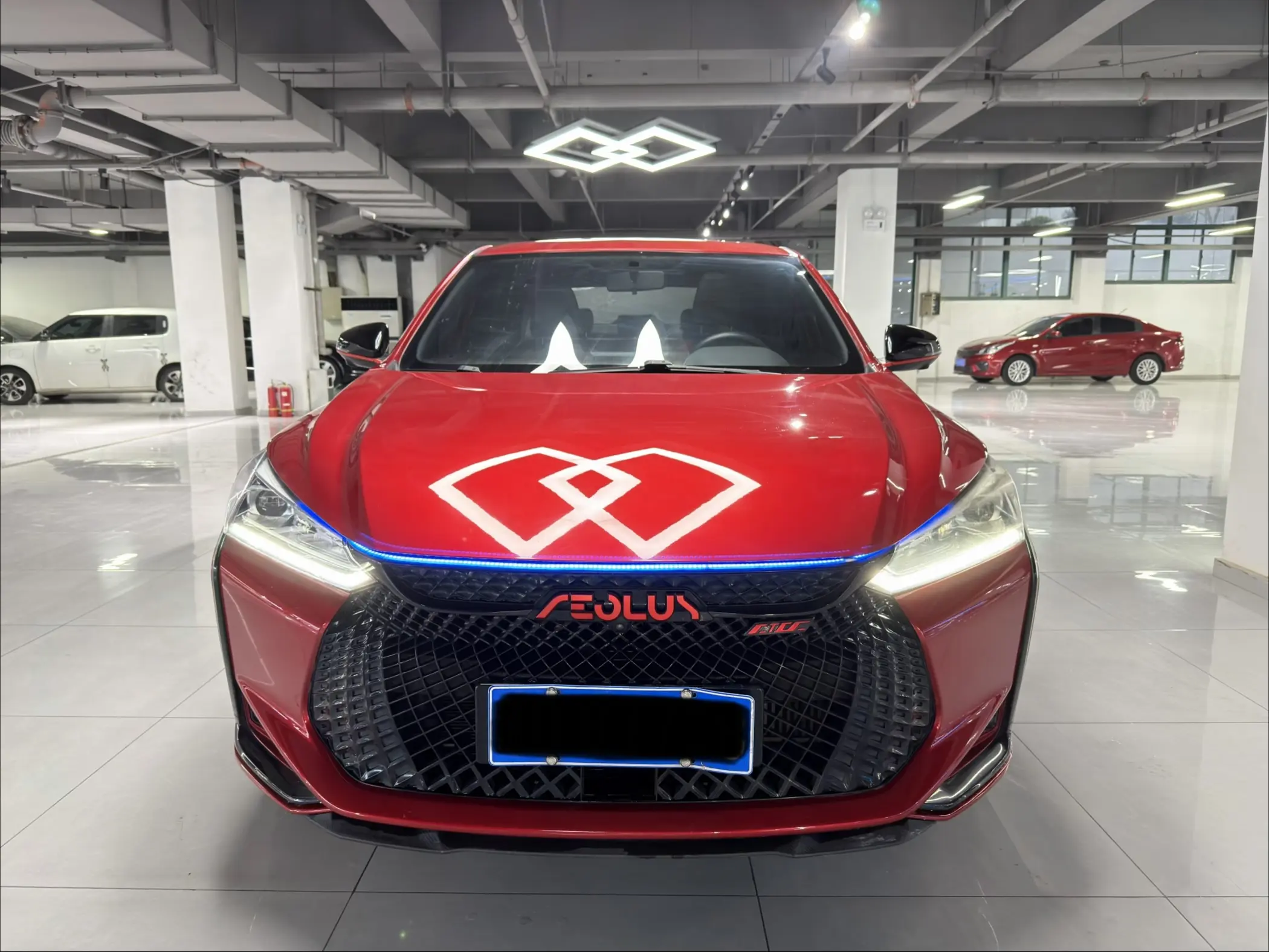 Dongfeng Yixuan  из Китая