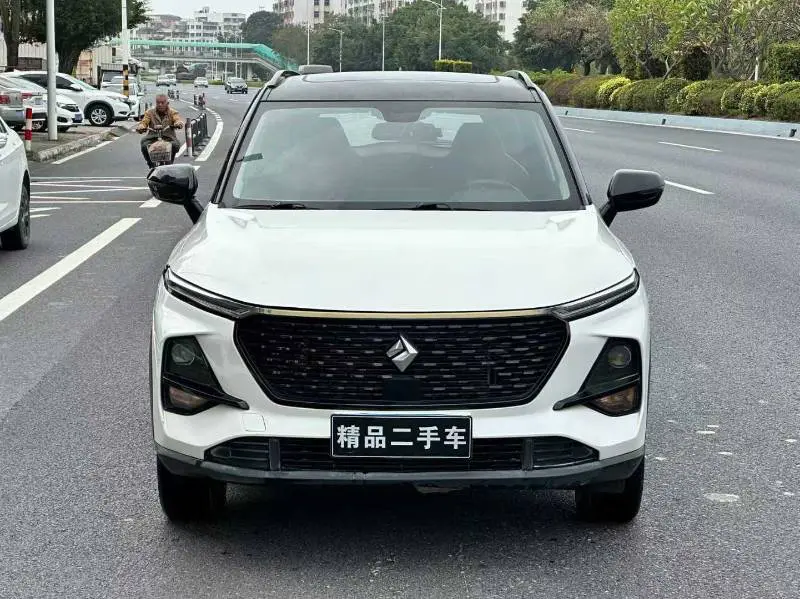 Baojun RS-3  из Китая