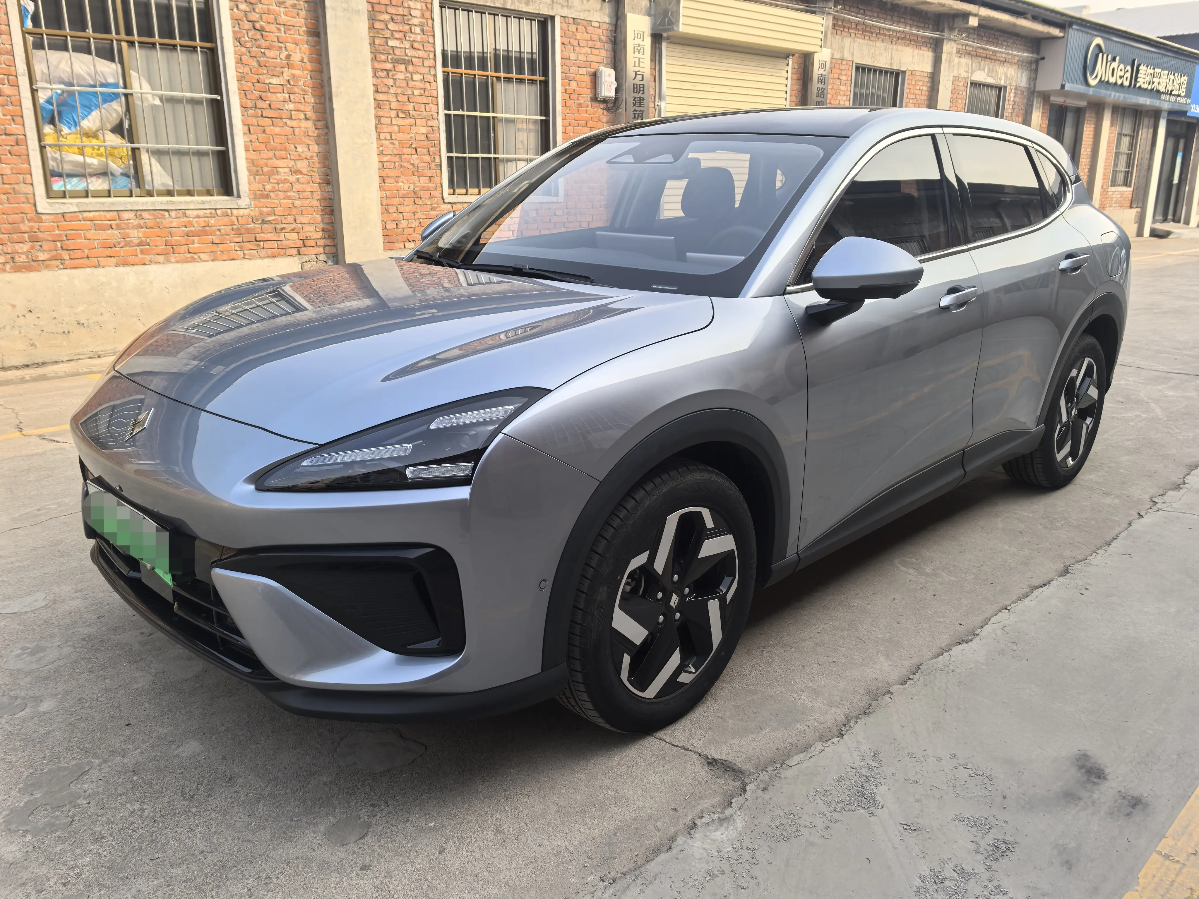 Baojun Yunhai PHEV  из Китая