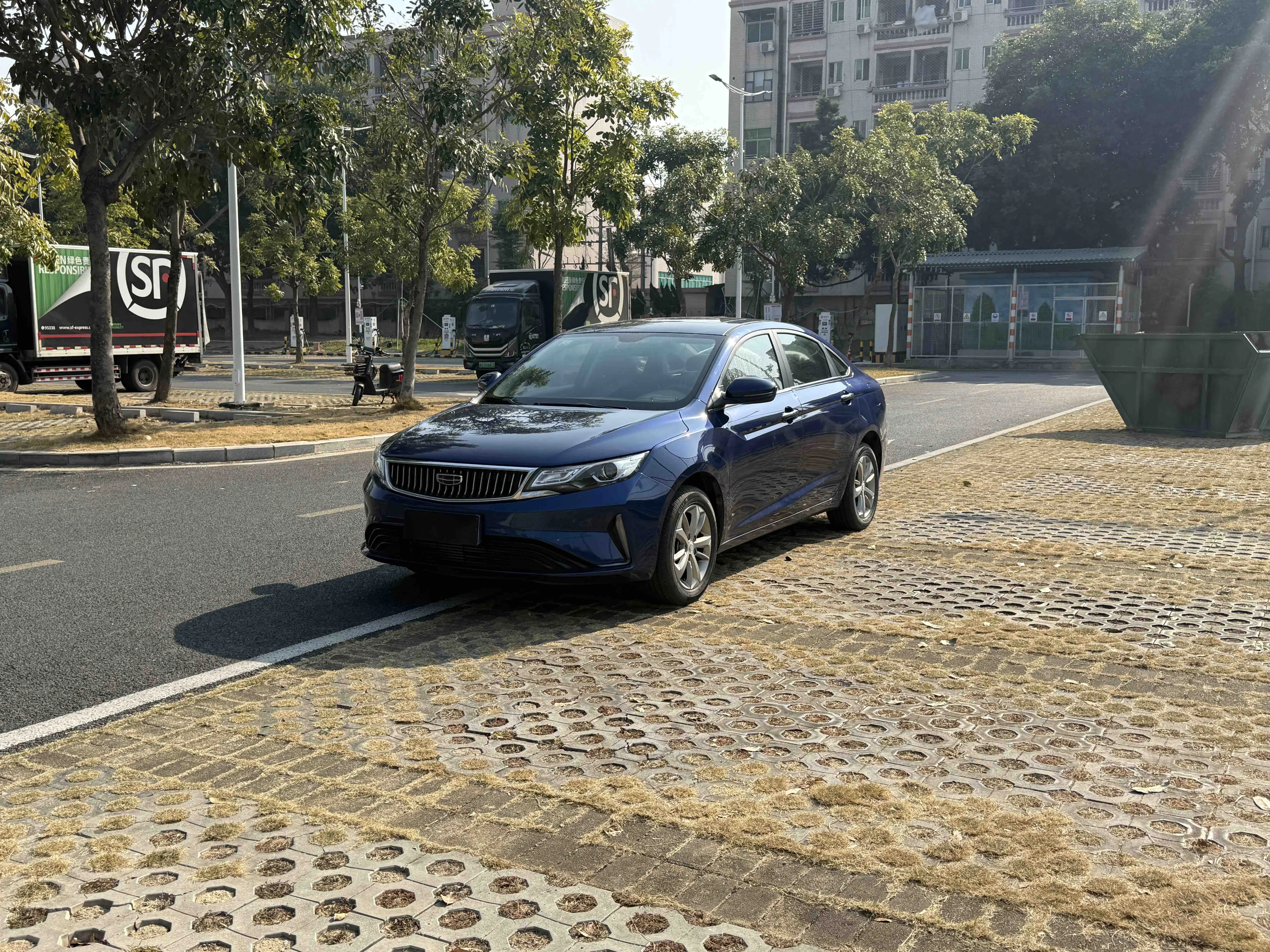 Geely Emgrand GL  из Китая