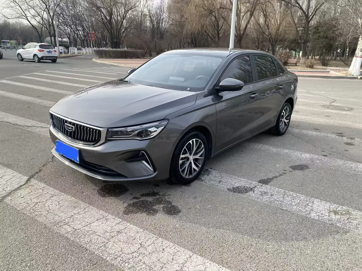 Geely Emgrand  из Китая
