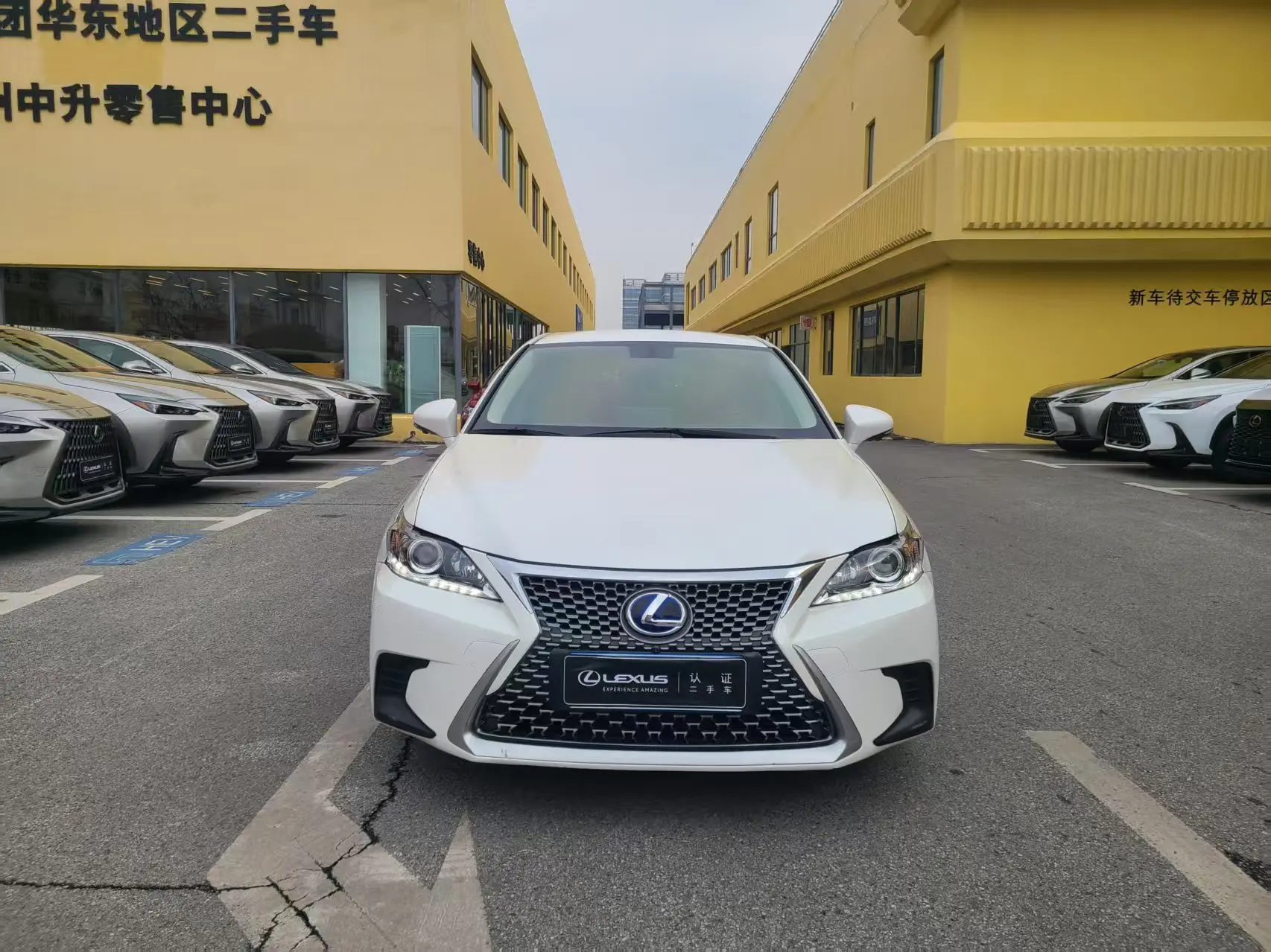 Lexus CT  из Китая