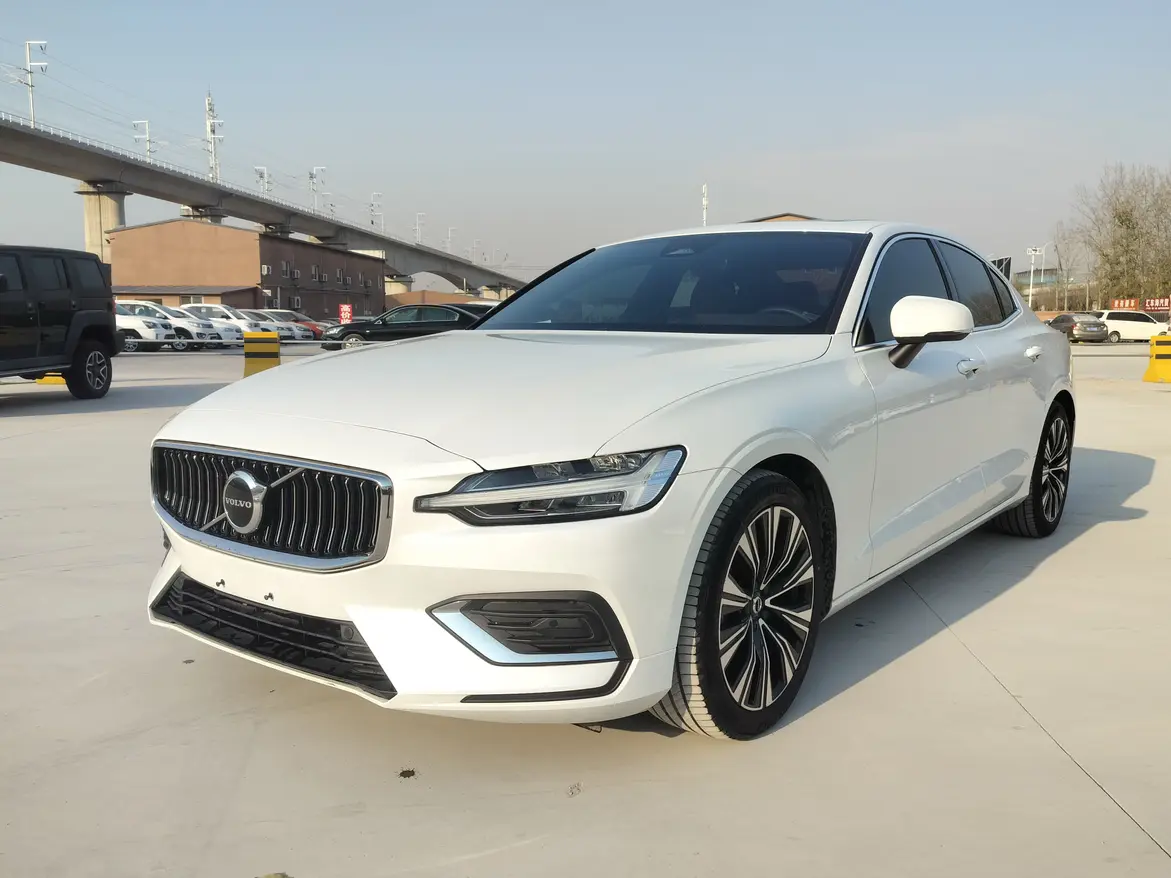 Volvo S60  из Китая