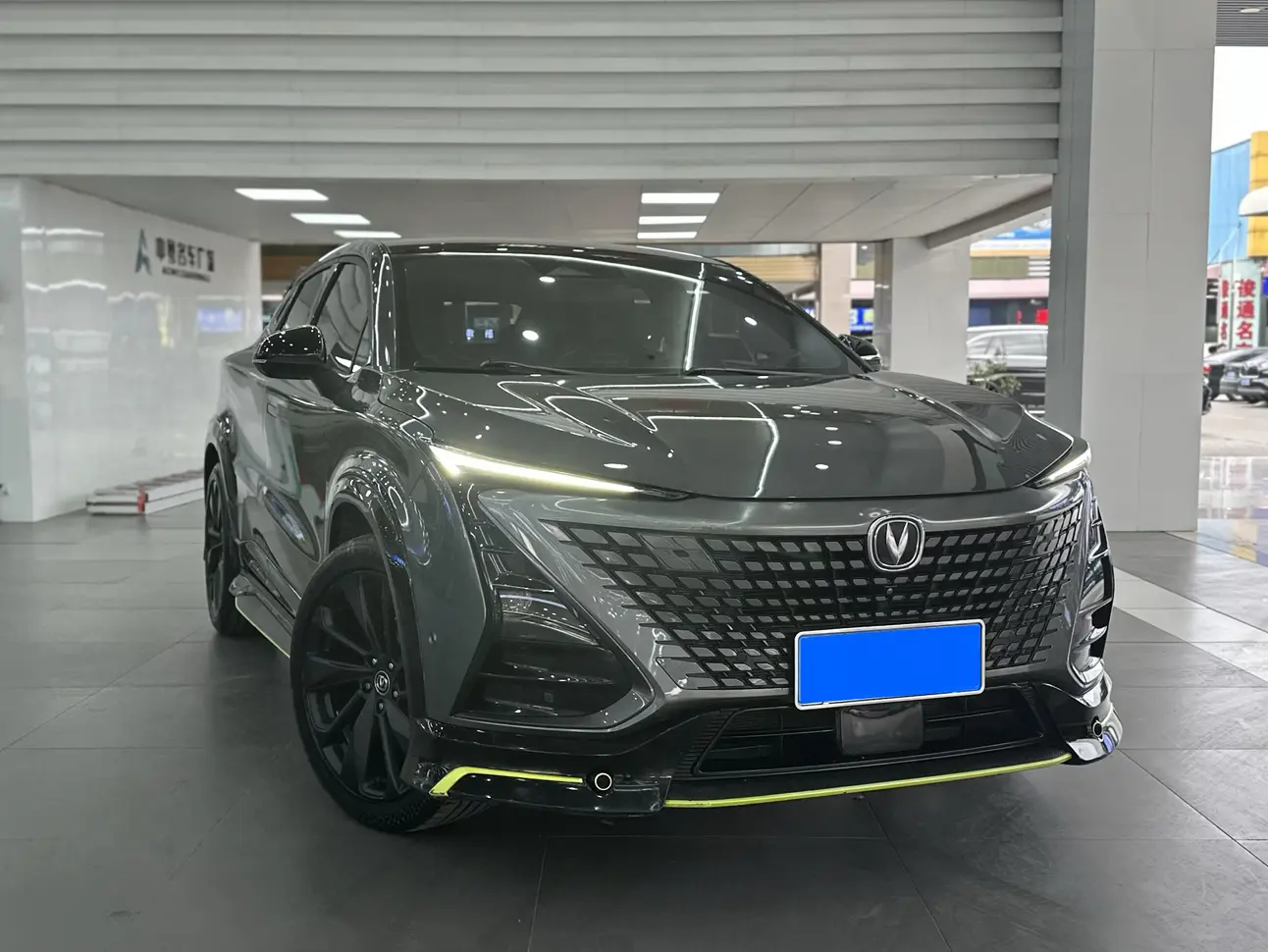 Changan UNI-T  из Китая