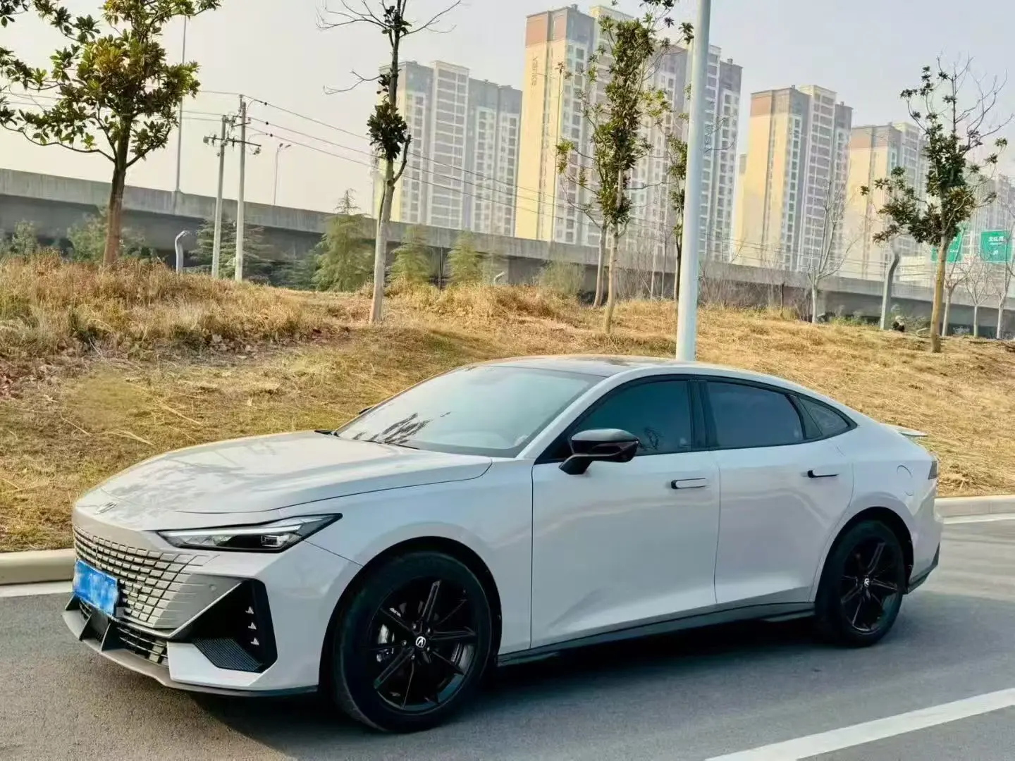 Changan UNI-V  из Китая