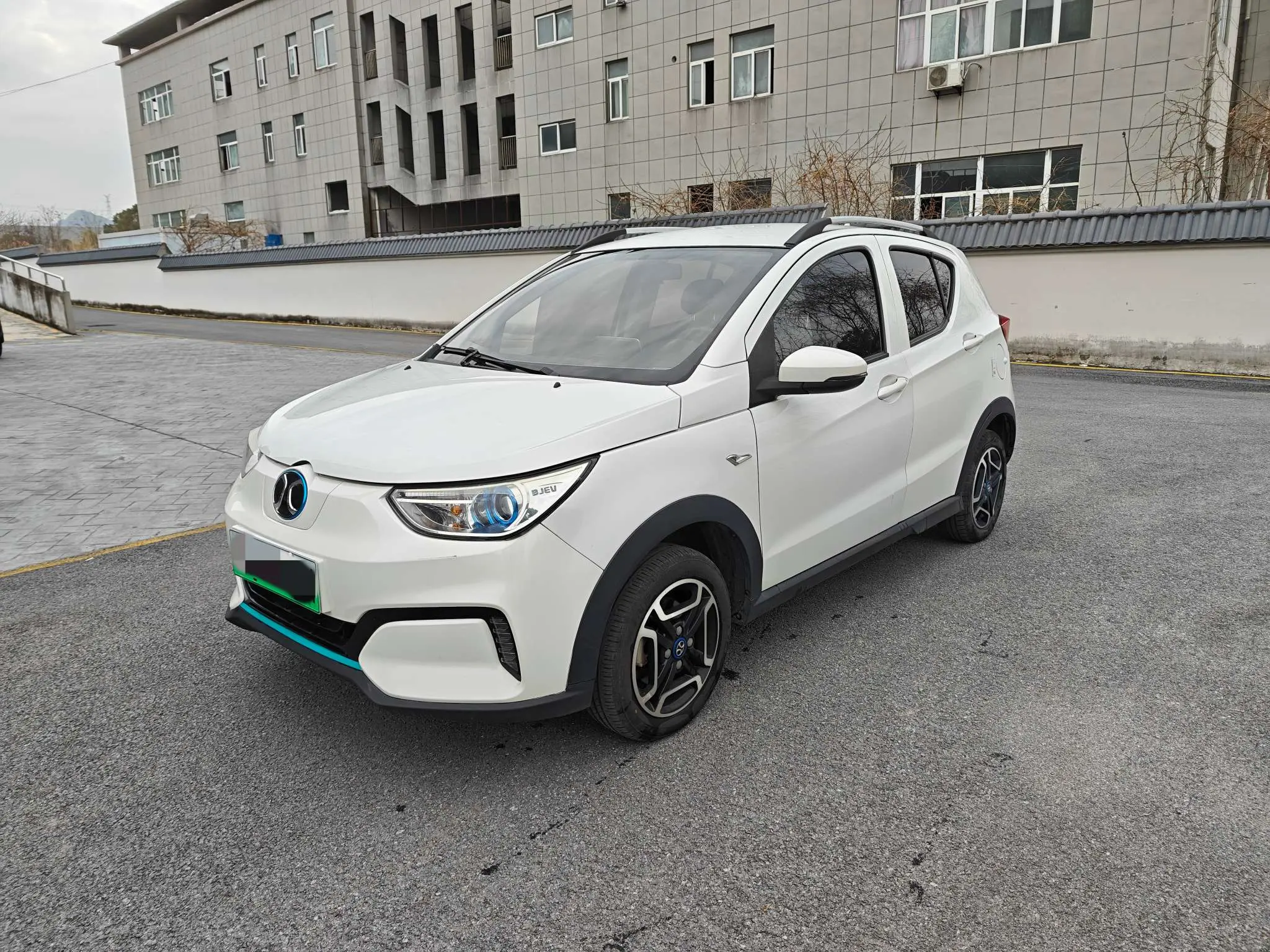 BAIC New Energy EC  из Китая